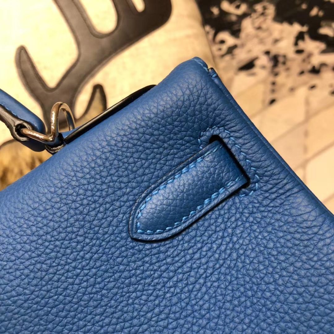 Hermes包包官网 爱马仕希腊蓝原厂御用Togo牛皮凯莉包Kelly32CM 银扣