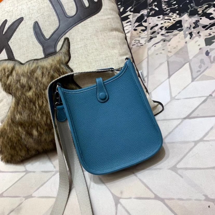 Hermes Evelyne17CM 爱马仕牛仔蓝原厂Togo牛皮伊芙林单肩斜挎包包 银扣