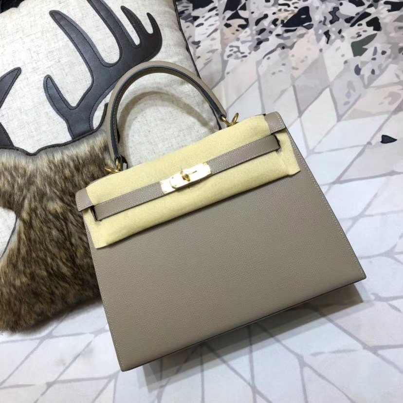 广州白云皮具城 Hermes爱马仕浅灰色进口Epsom牛皮凯莉包Kelly28CM 金扣