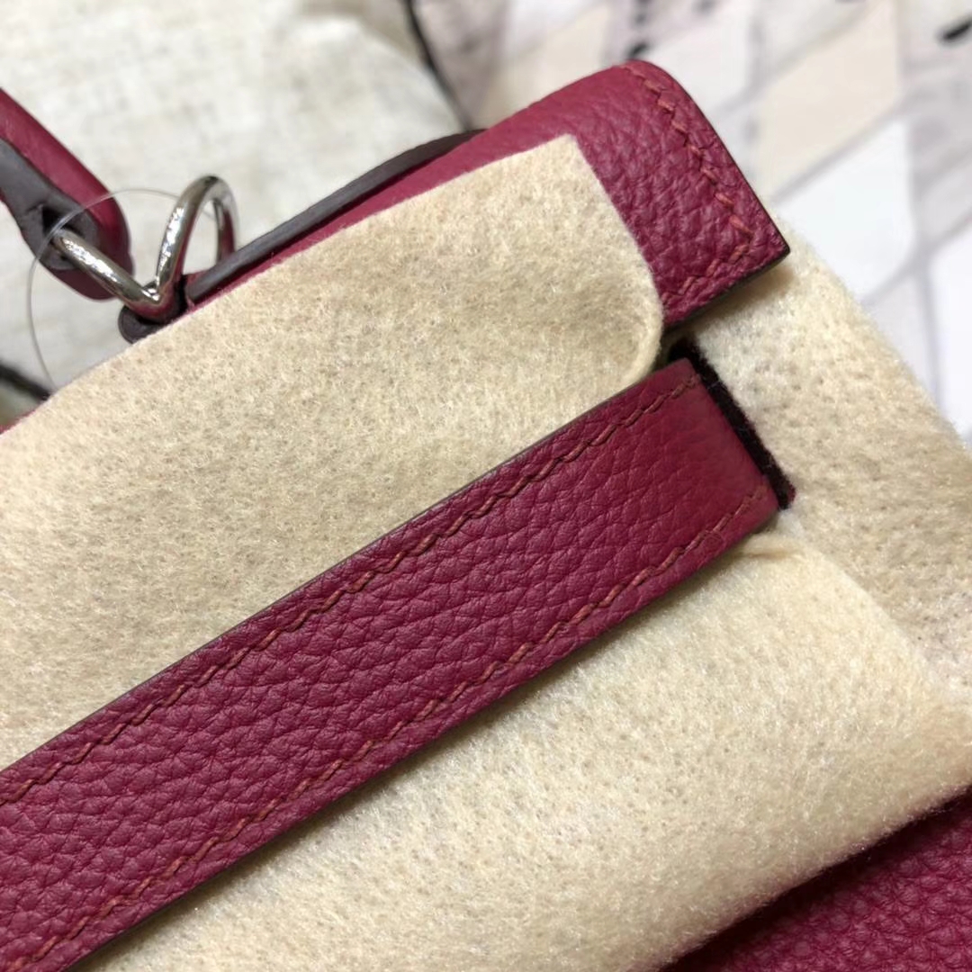 爱马仕Kelly女包 Hermes Kelly32CM 宝石红原厂Togo牛皮 银扣