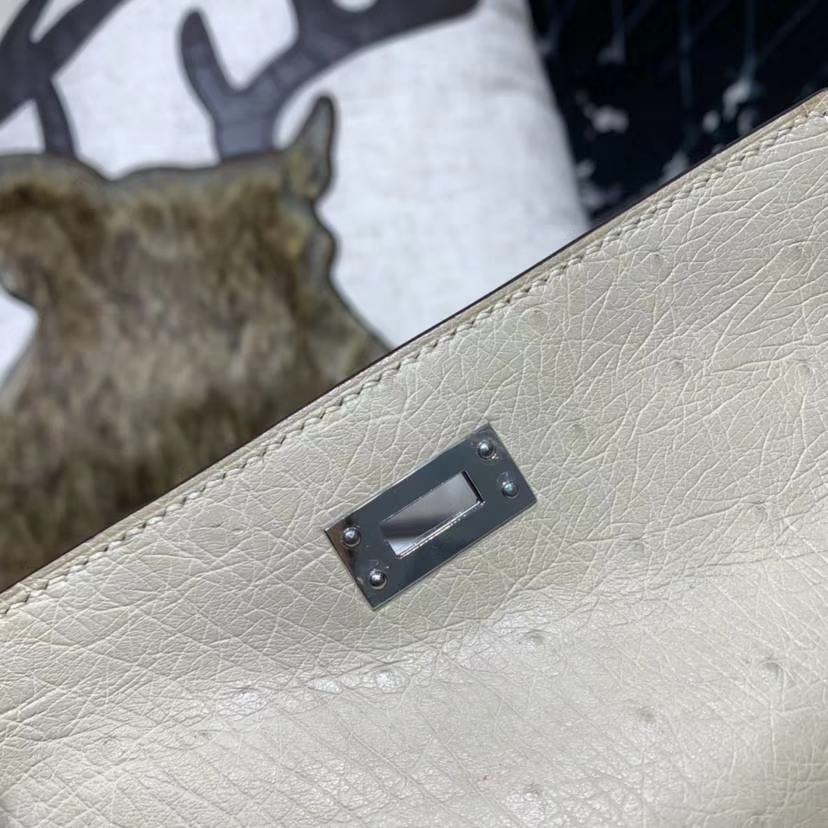 Hermes Minikelly Pochette22CM 爱马仕CC10奶昔白南非鸵鸟皮迷你凯莉包 银扣