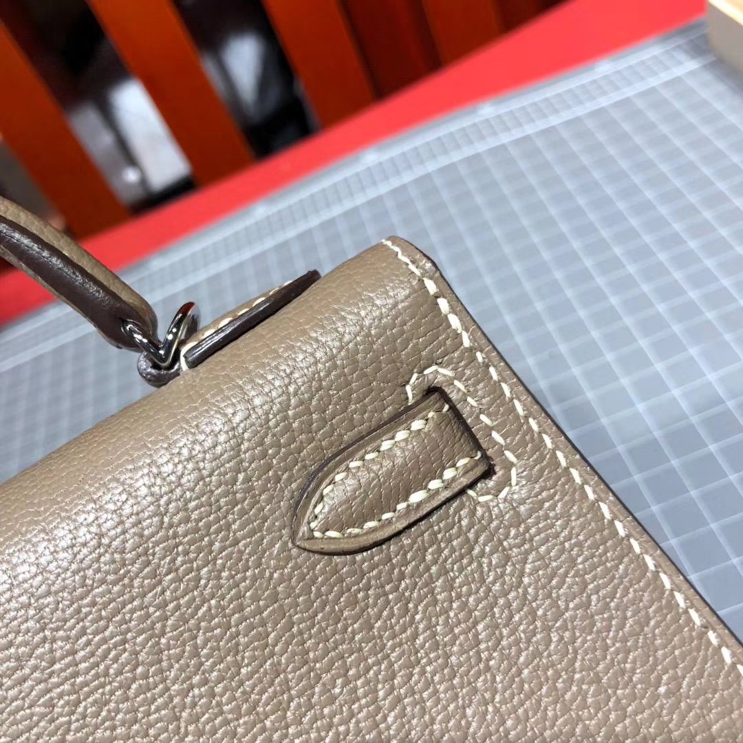 Hermes Minikelly2代 爱马仕大象灰顶级山羊皮迷你凯莉包2代晚宴手包 银扣
