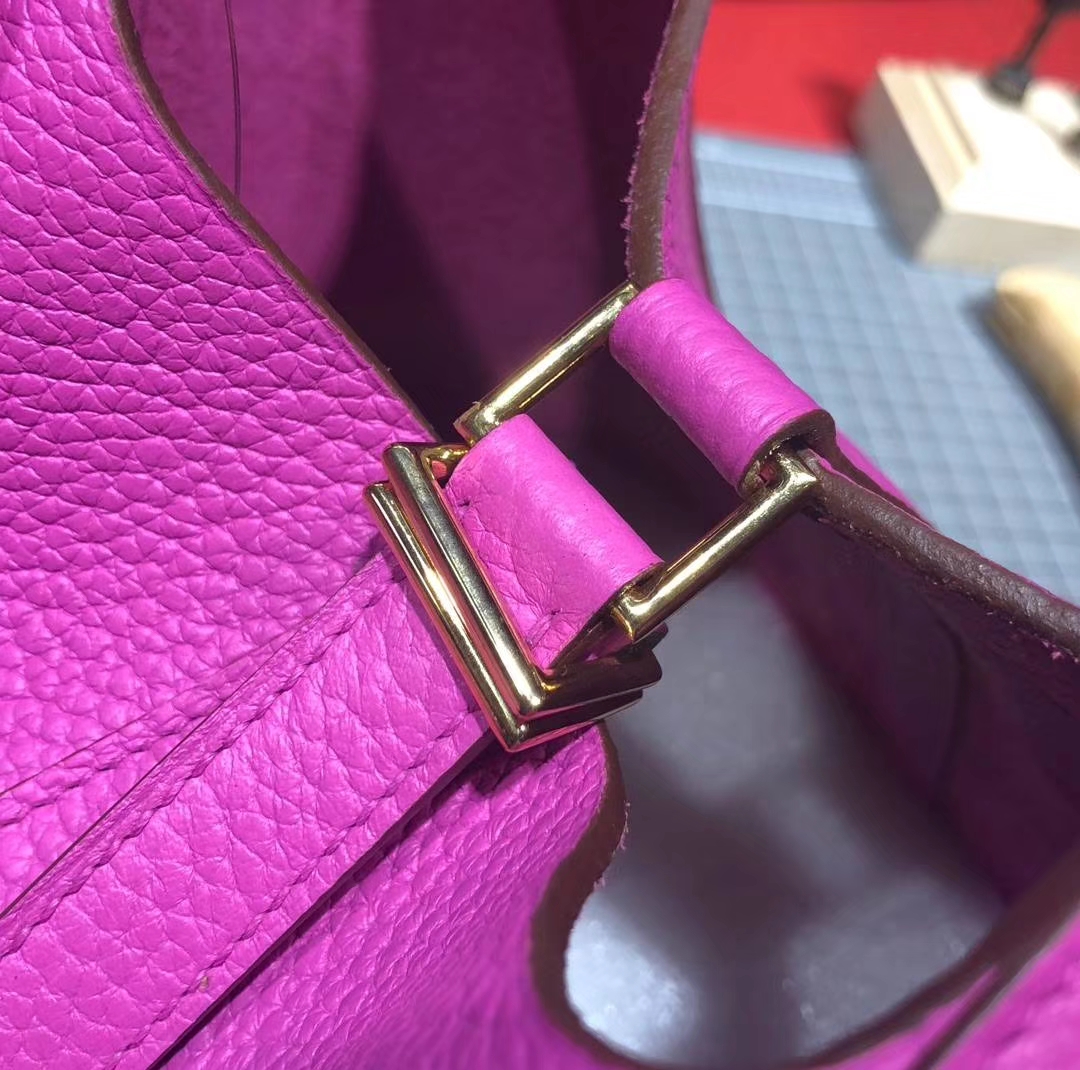 玉兰粉系列 Hermes Picotin Lock18CM 爱马仕玉兰粉顶级TC牛皮水桶包 金扣