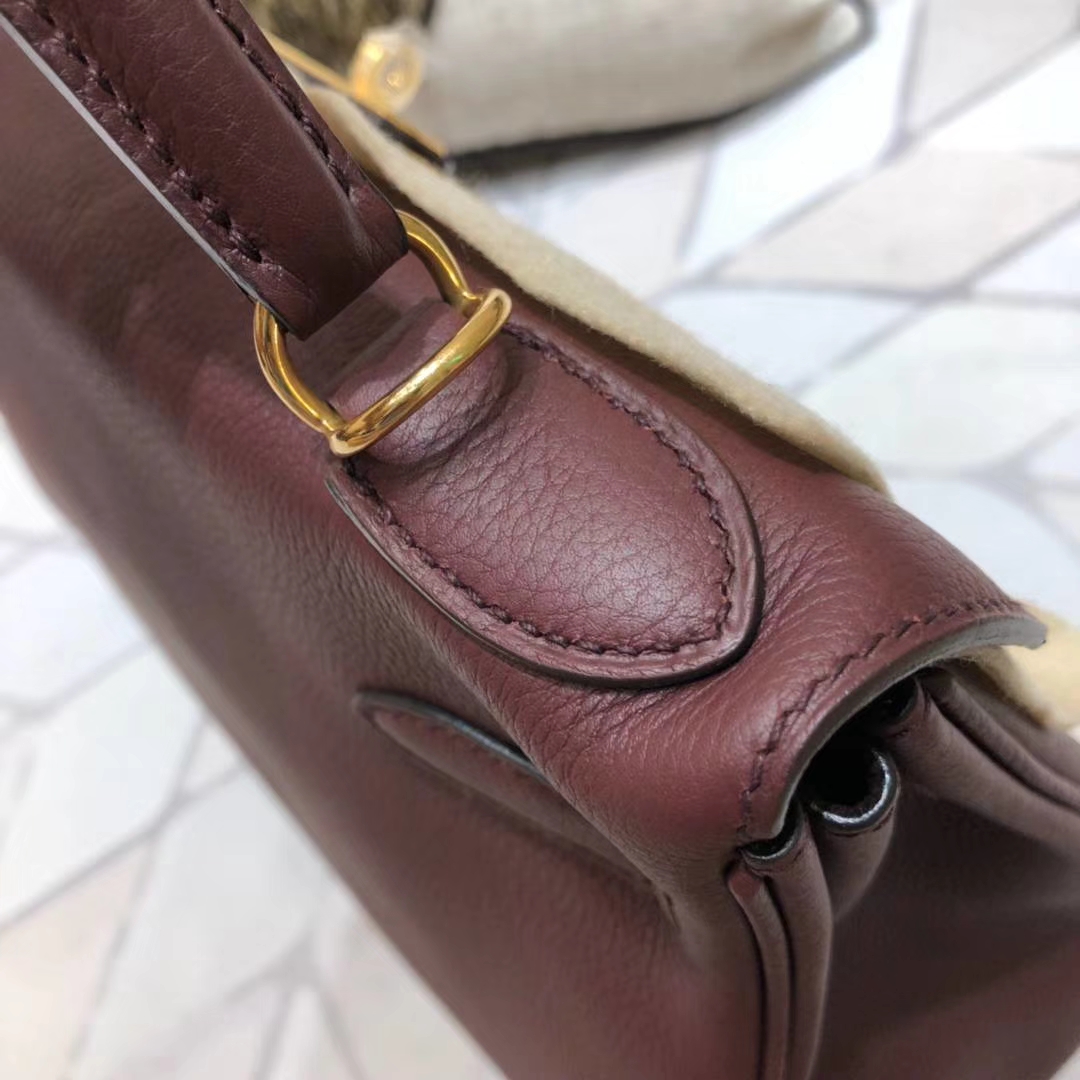 爱马仕凯莉包价格 Hermes Kelly32CM 波尔多酒红Togo牛皮 金扣