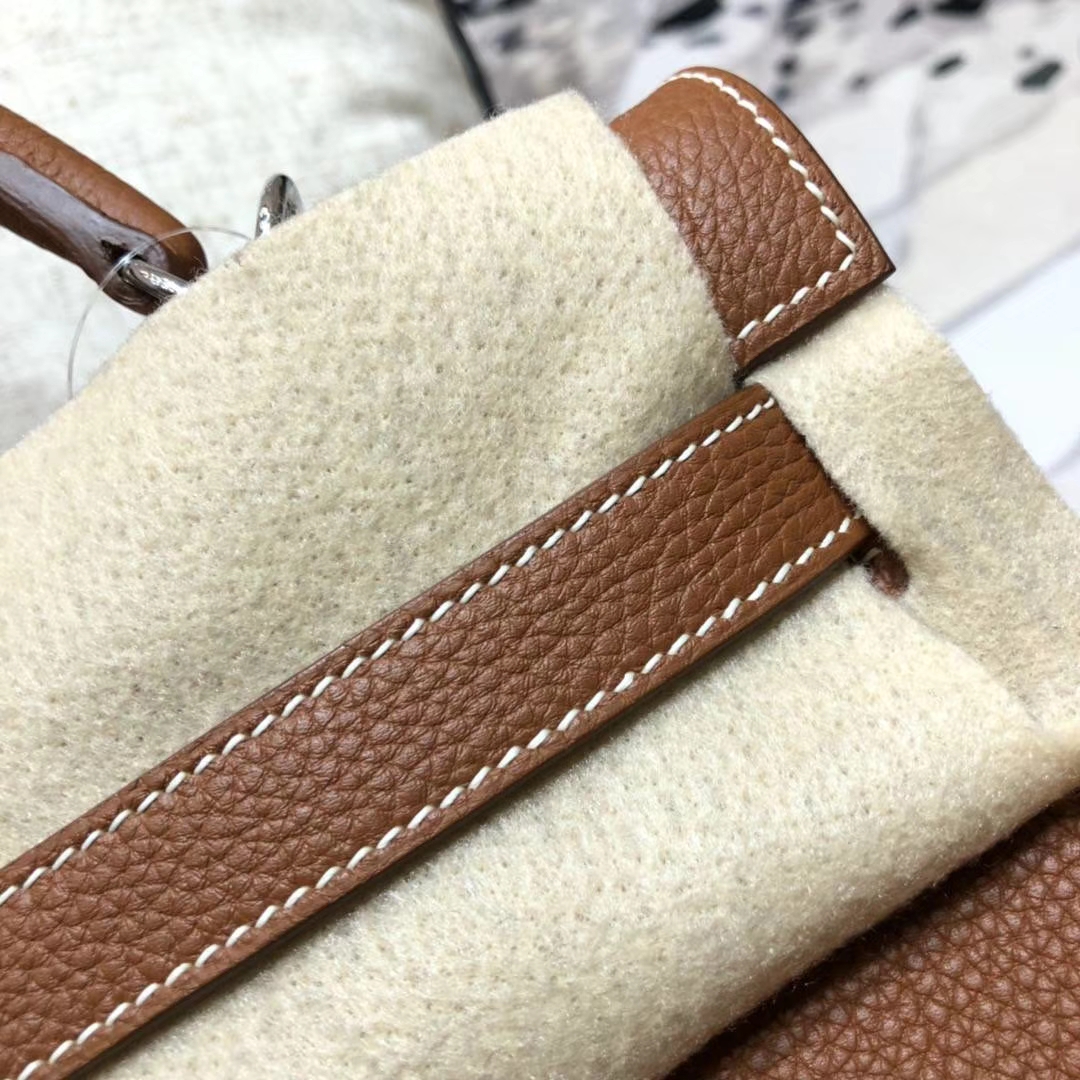 Hermes Kelly32CM 爱马仕原厂御用小牛皮内缝凯莉包 土黄色 银扣