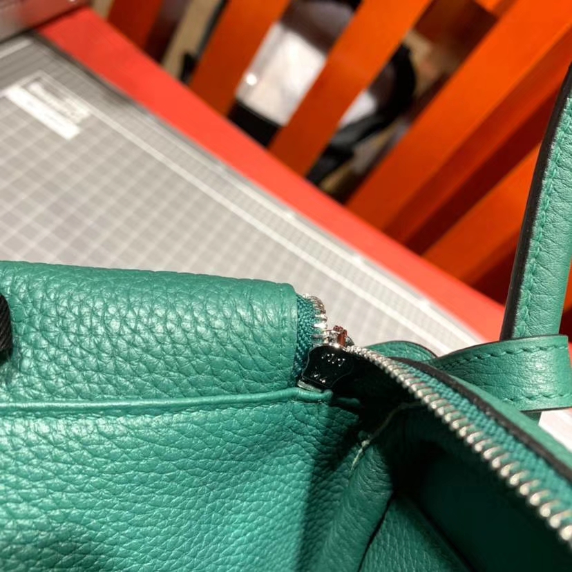 Hermes Lindy26CM 爱马仕原厂御用Togo牛皮琳迪包 孔雀绿 银扣