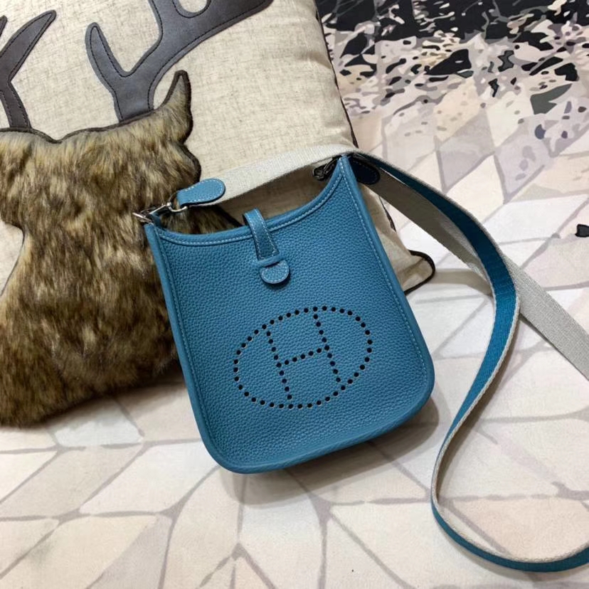 Hermes Evelyne17CM 爱马仕牛仔蓝原厂Togo牛皮伊芙林单肩斜挎包包 银扣
