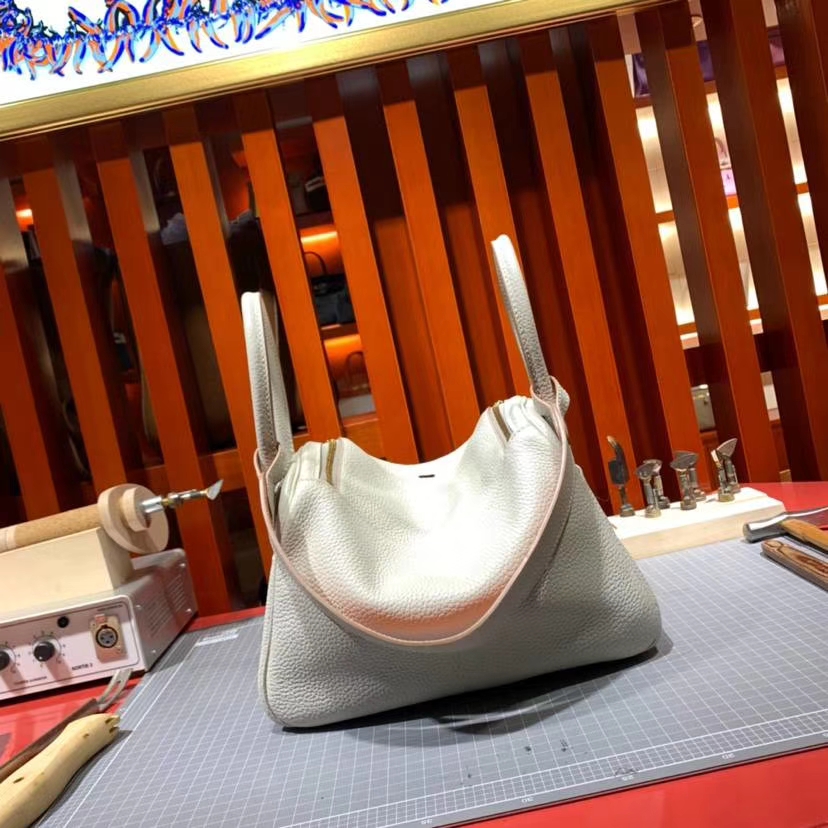 爱马仕拼色琳迪包 Hermes Lindy26CM 珍珠灰拼龙虾粉原厂Togo牛皮 金扣