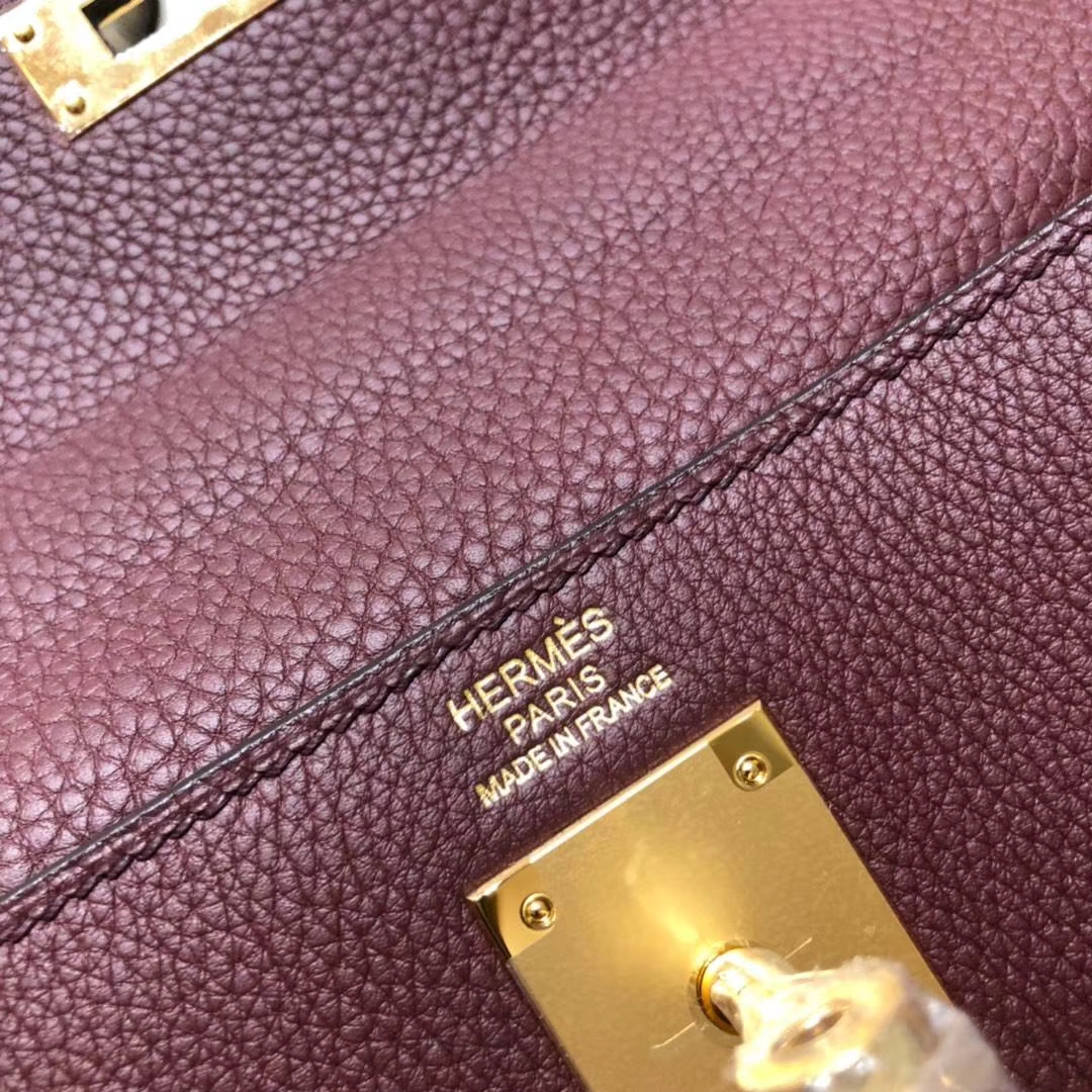 爱马仕凯莉包价格 Hermes Kelly32CM 波尔多酒红Togo牛皮 金扣