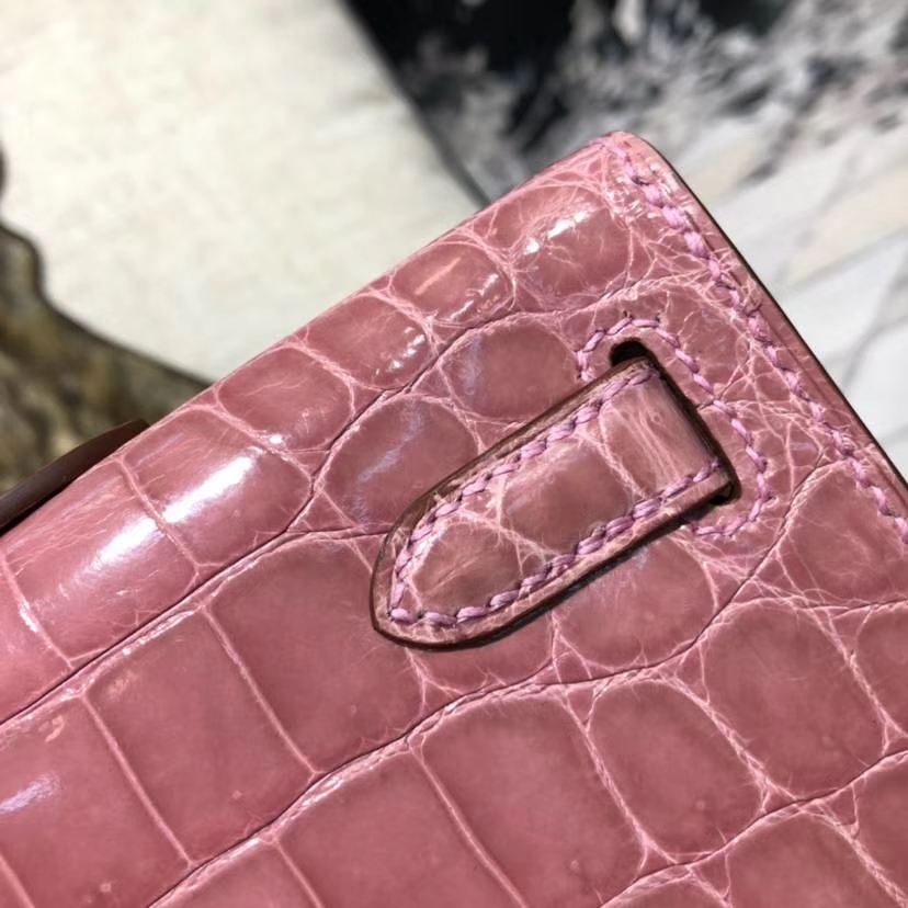 Hermes Kelly Cut 爱马仕陶瓷粉亮光尼罗鳄鱼皮晚宴手包 银扣