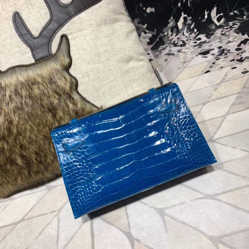 Hermes Minikelly22CM 爱马仕希腊蓝亮光鳄鱼皮迷你凯莉包手包 金扣