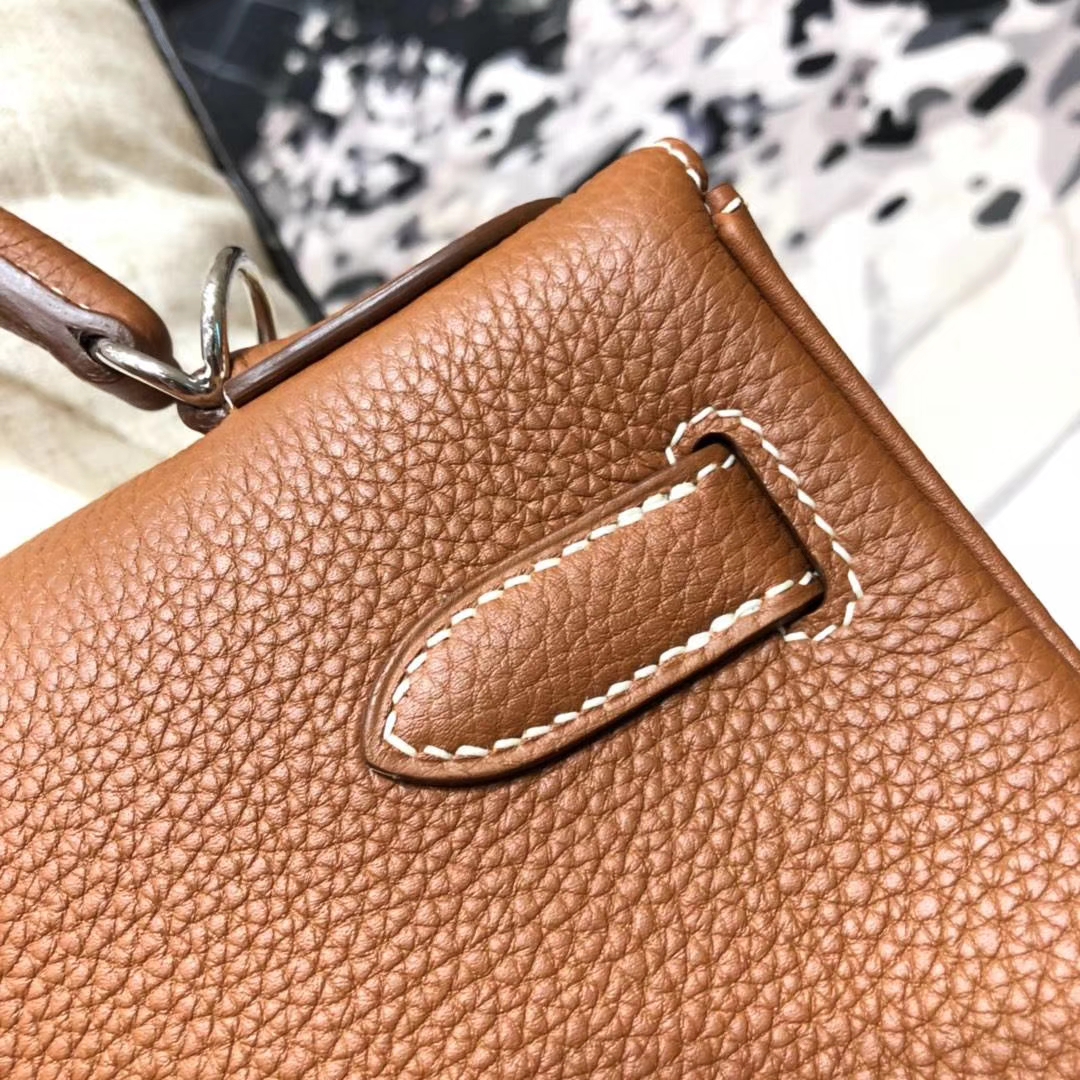 Hermes Kelly32CM 爱马仕原厂御用小牛皮内缝凯莉包 土黄色 银扣