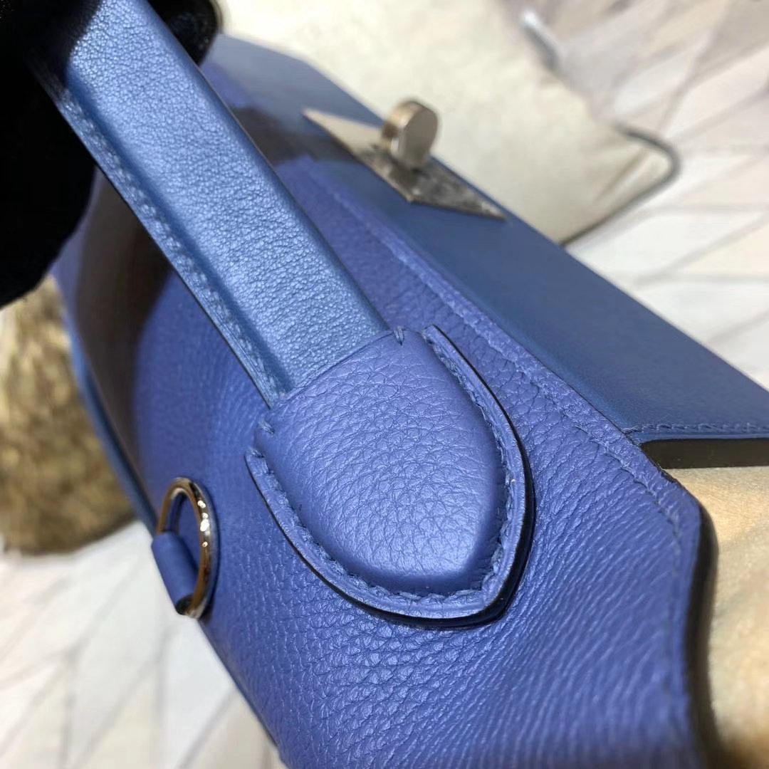 爱马仕新款凯莉包 Hermes Kelly24-24 蓝色Togo牛皮手提女包 银扣