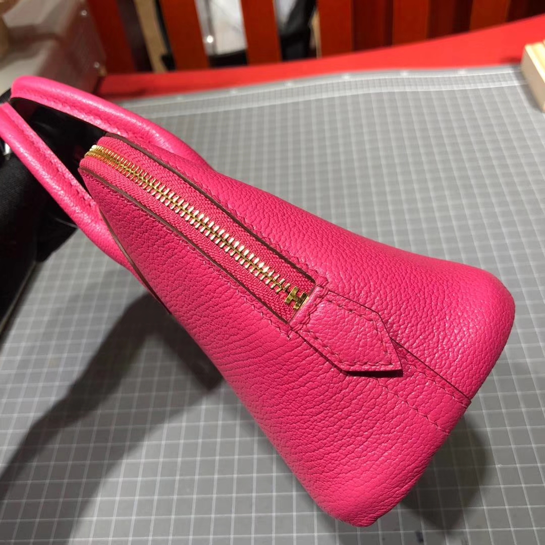 爱马仕迷你保龄球包 Hermes Mini Bolide玫红色山羊皮新款手提女包 金扣
