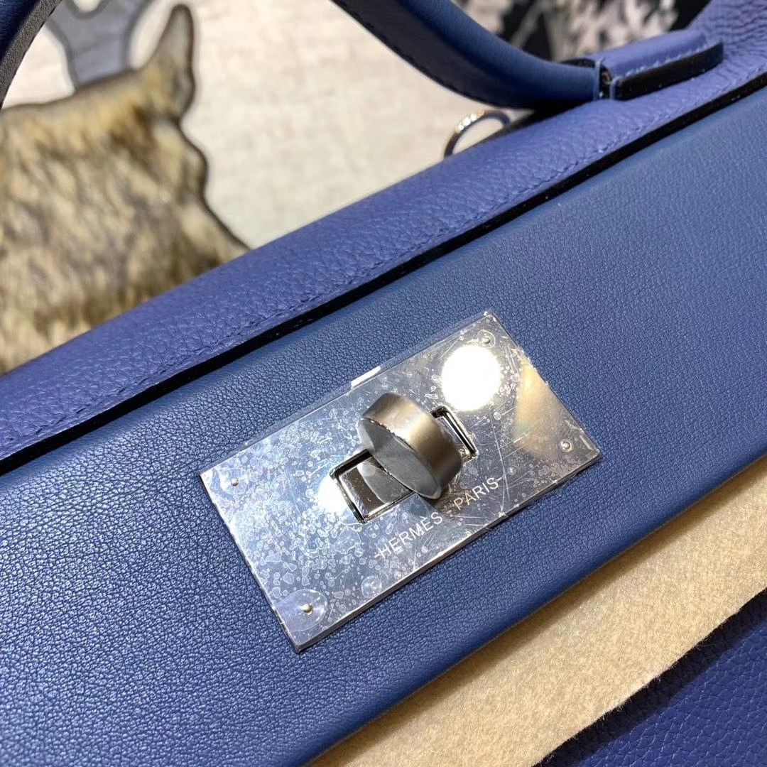 爱马仕新款凯莉包 Hermes Kelly24-24 蓝色Togo牛皮手提女包 银扣