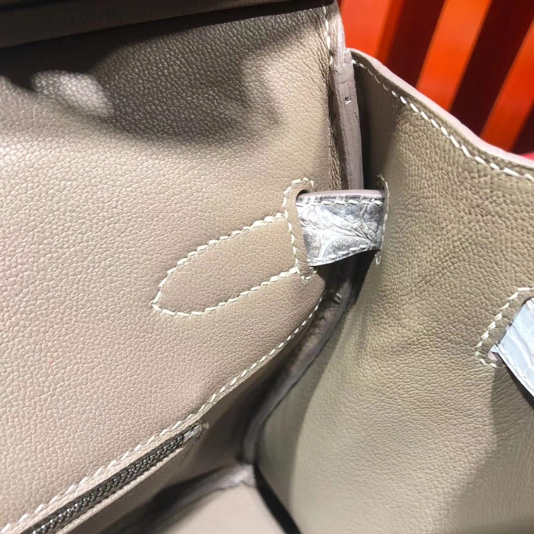 Hermes Birkin30CM 爱马仕原厂御用喜马拉雅鳄鱼皮铂金包 钻石银扣