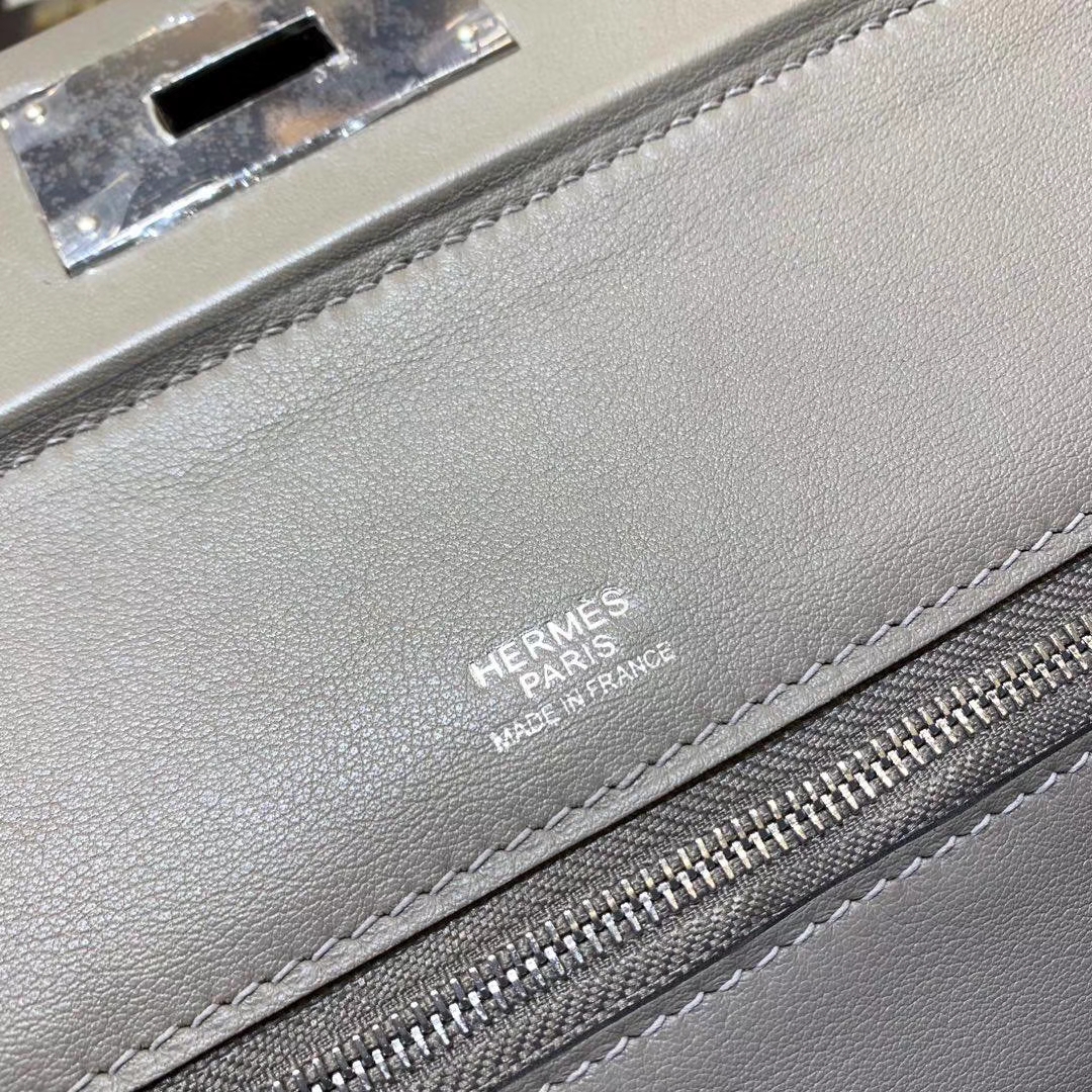 爱马仕女包价格 Hermes Kelly24-24 浅灰色Swift牛皮新款凯莉包 银扣