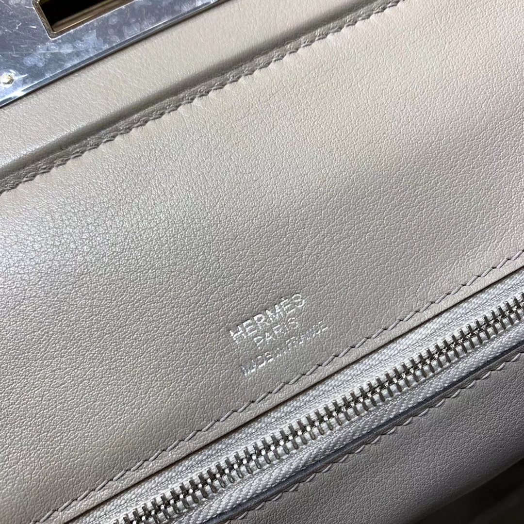 爱马仕包包价格 Hermes Kelly24-24 灰色顶级Togo牛皮新款凯莉包 银扣