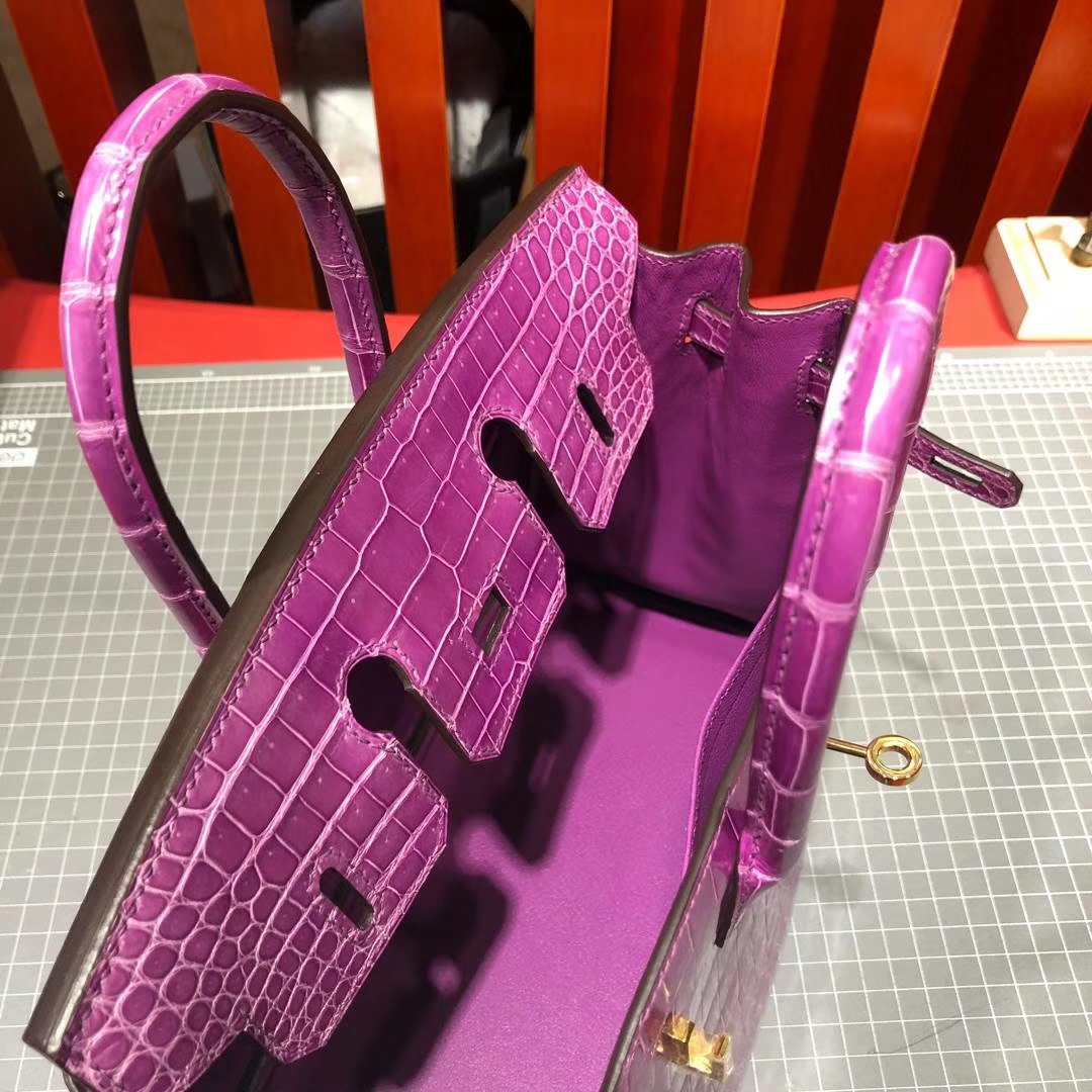 Hermes包包官网 爱马仕水晶紫Hcp亮面尼罗鳄鱼皮铂金包Birkin25CM 金扣
