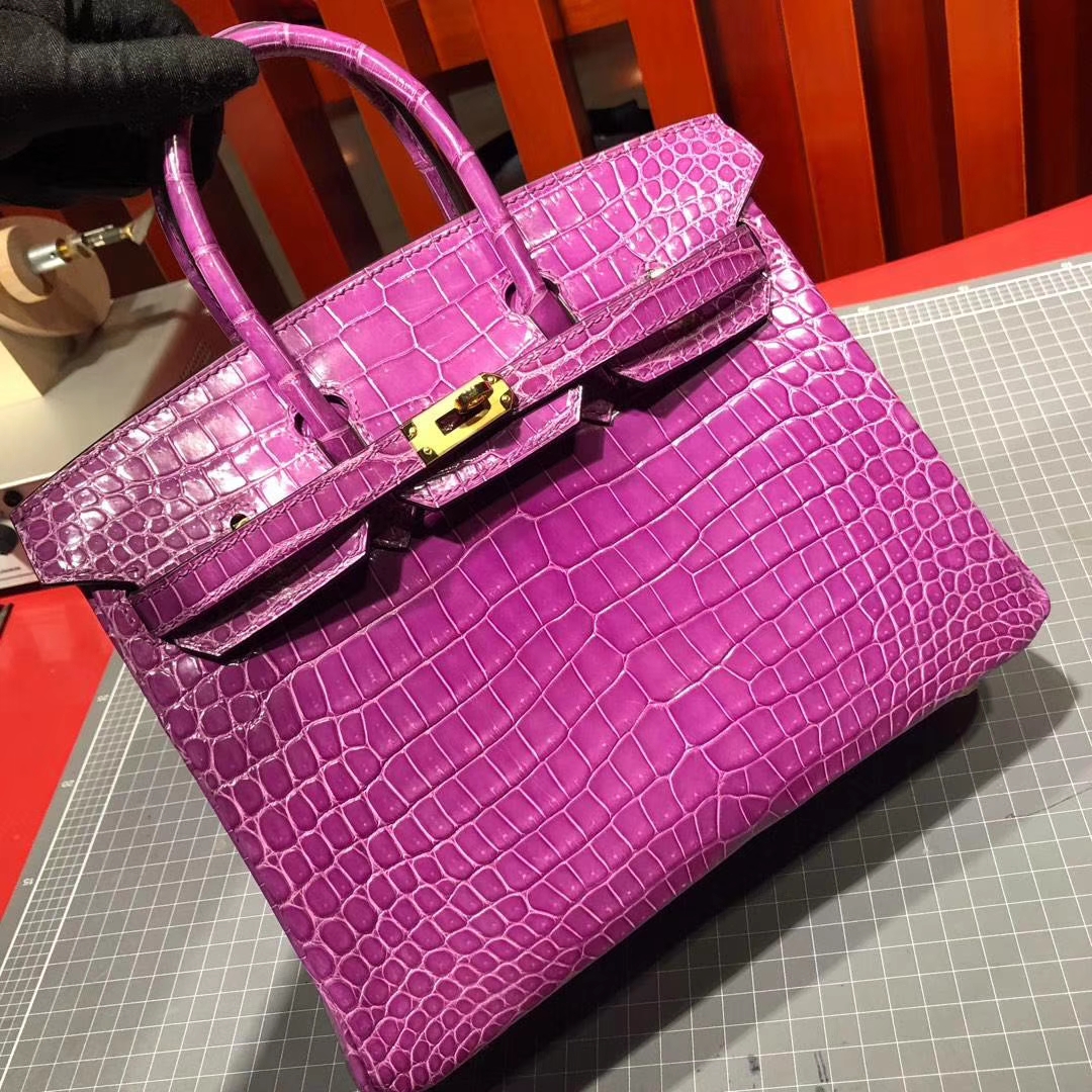 Hermes包包官网 爱马仕水晶紫Hcp亮面尼罗鳄鱼皮铂金包Birkin25CM 金扣