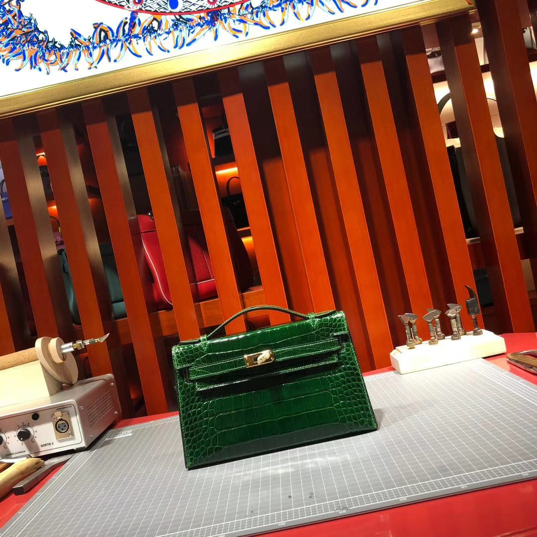 爱马仕迷你凯莉包 Hermes Minikelly22CM 祖母绿美洲鳄鱼皮手拿包 金扣