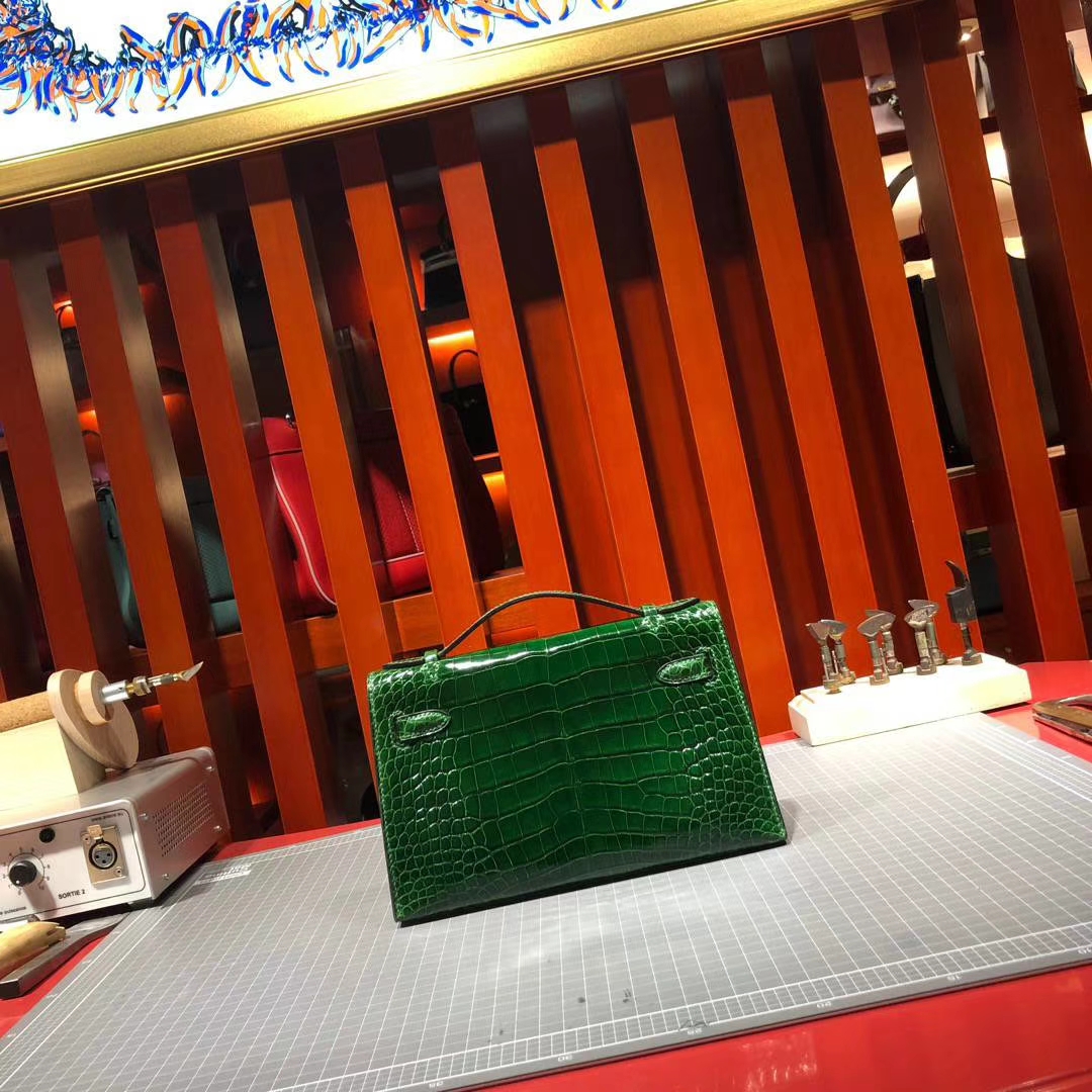 爱马仕迷你凯莉包 Hermes Minikelly22CM 祖母绿美洲鳄鱼皮手拿包 金扣