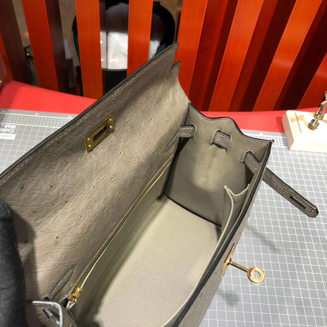 Hermes Kelly25CM 爱马仕慕斯灰顶级南非鸵鸟皮凯莉包 金扣