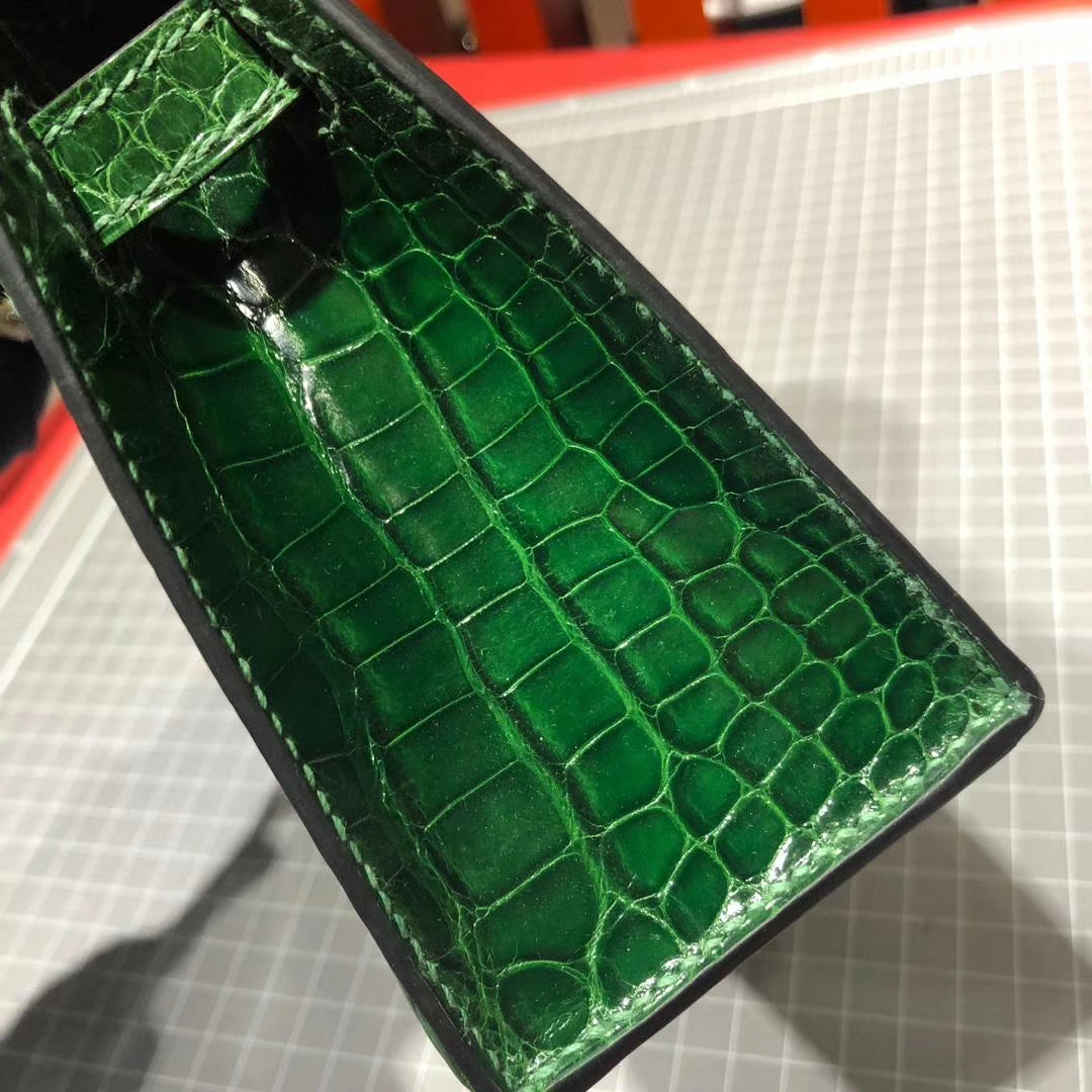 爱马仕迷你凯莉包 Hermes Minikelly22CM 祖母绿美洲鳄鱼皮手拿包 金扣