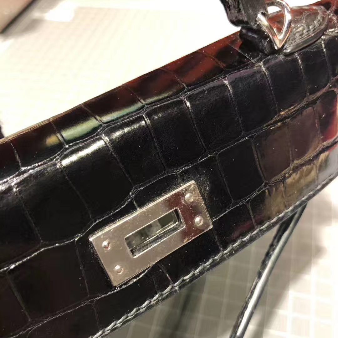 Hermes Minikelly2代 爱马仕黑色亮面美洲鳄鱼皮迷你凯莉包2代手包 银扣