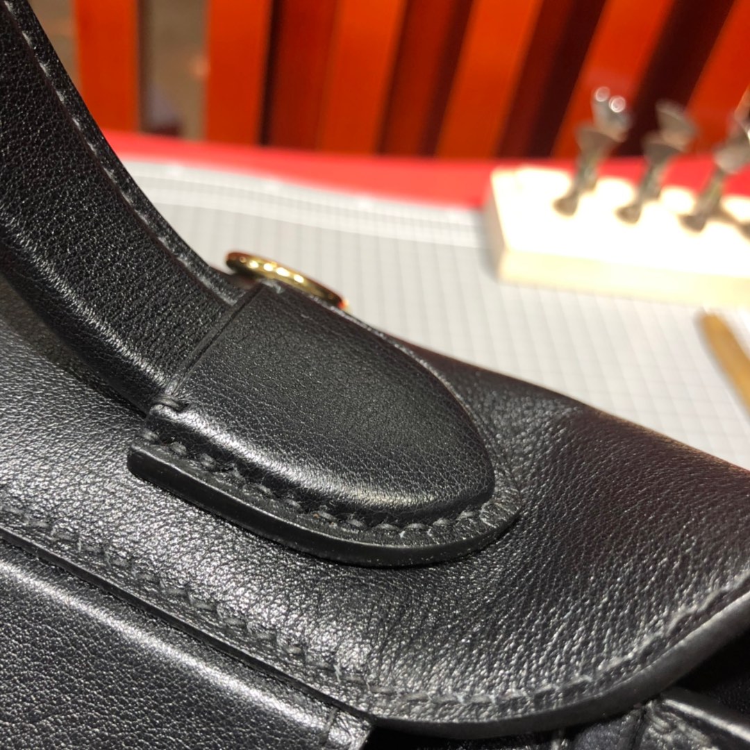 爱马仕新款凯莉包 Hermes 24-24Kelly29CM 黑色进口Swift牛皮手提包 金扣