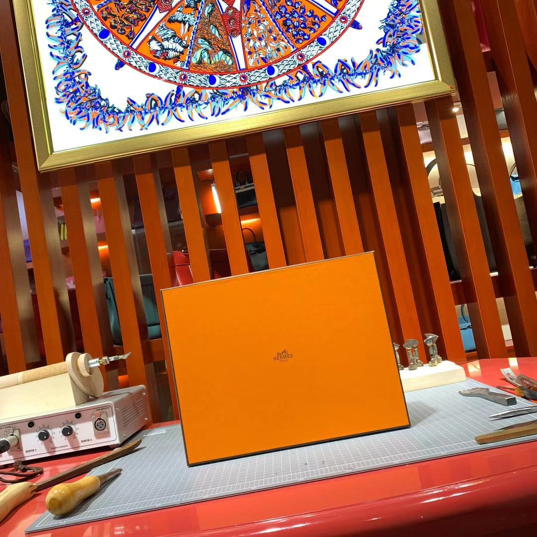 爱马仕空姐包尺寸 Hermes Constance19CM 89黑色掌纹牛皮康斯坦包 银扣