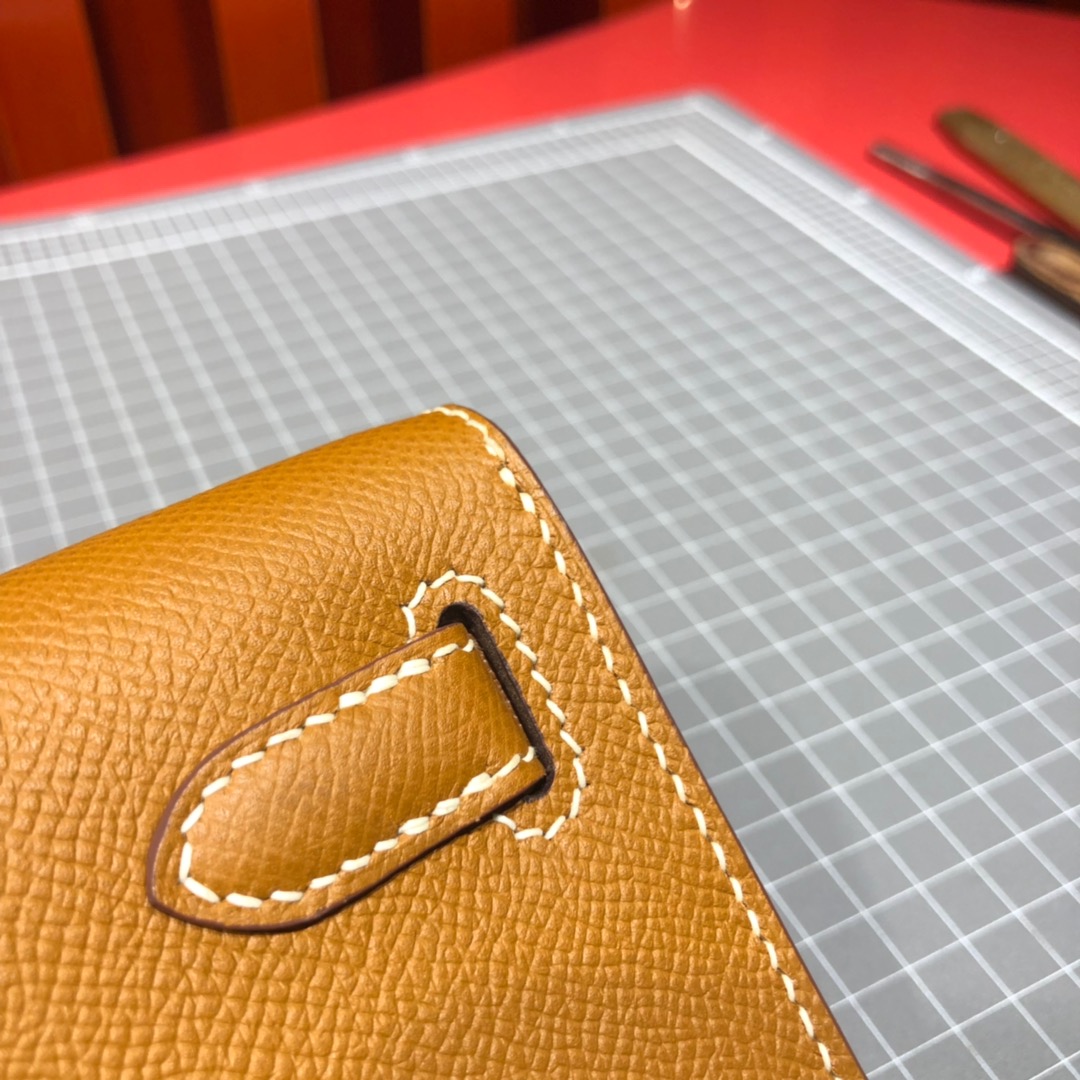 Hermes Kelly Cut 爱马仕土黄色顶级Epsom牛皮晚宴包手拿包 银扣