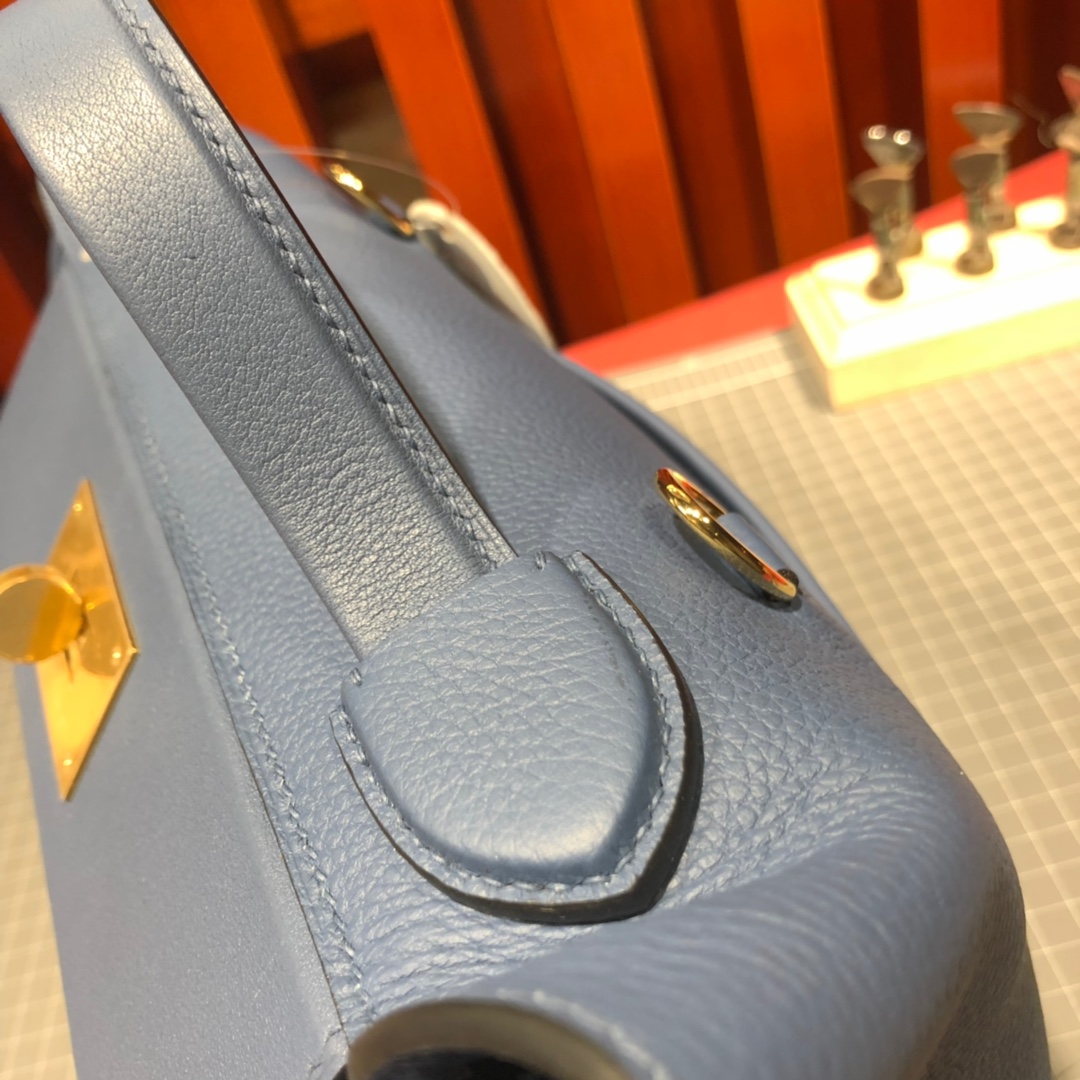 Hermes包包价格 爱马仕法国进口Togo牛皮Kelly24-24新款凯莉包 明蓝色 金扣