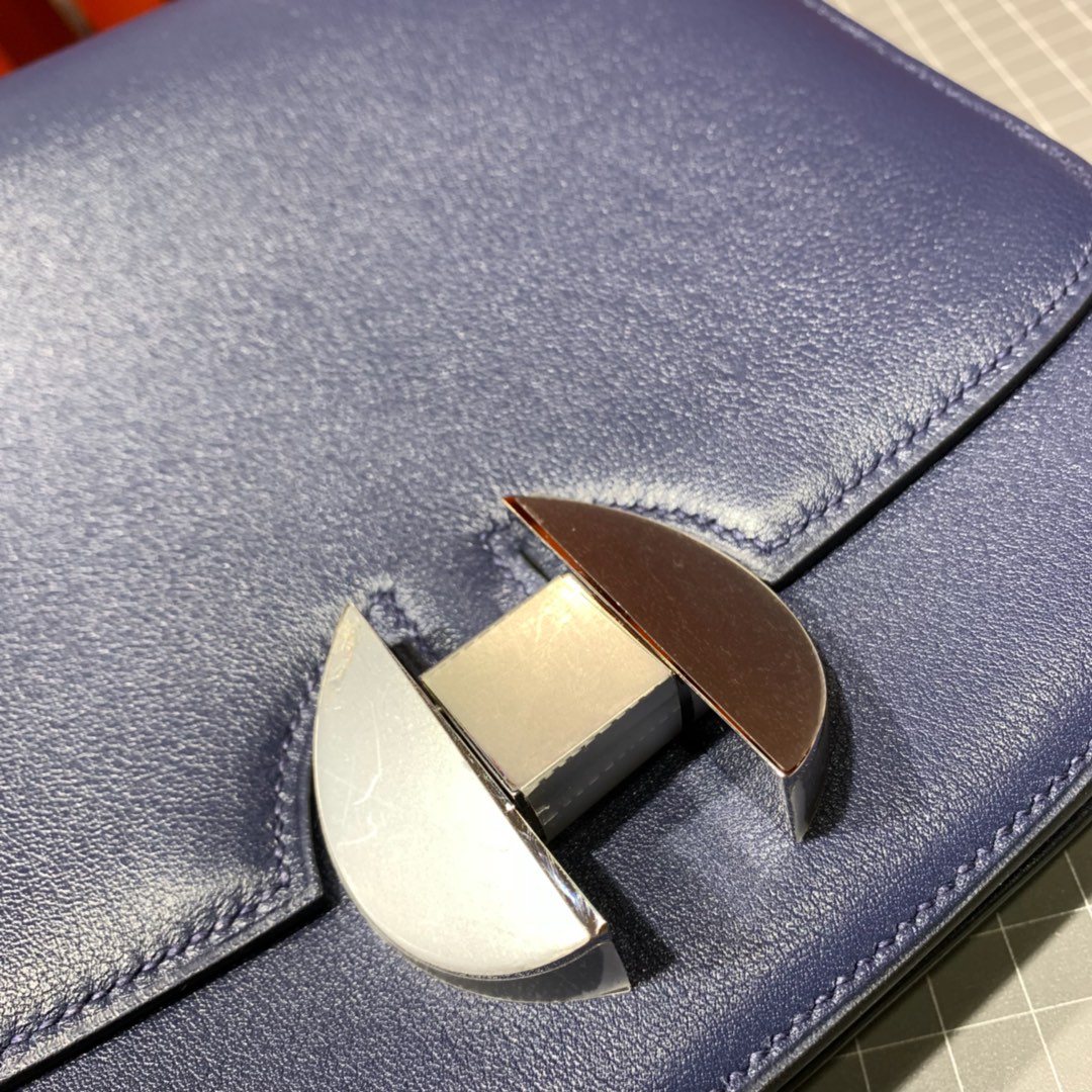 广州包包批发 Hermes爱马仕宝石蓝Evecolour牛皮新款空姐包20CM 银扣