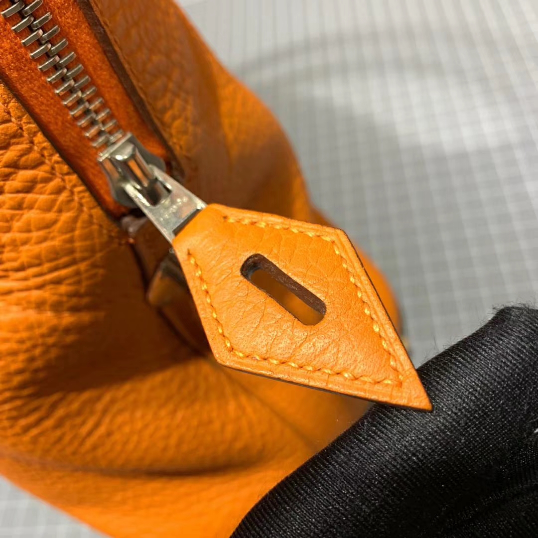 Hermes Bolide31CM 爱马仕93橙色Clemence牛皮保龄球包手提女包 银扣