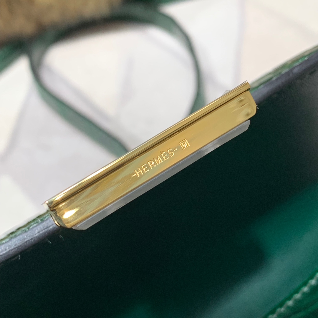 爱马仕康斯坦包 Hermes Constance19CM 祖母绿亮光鳄鱼皮斜挎女包 金扣