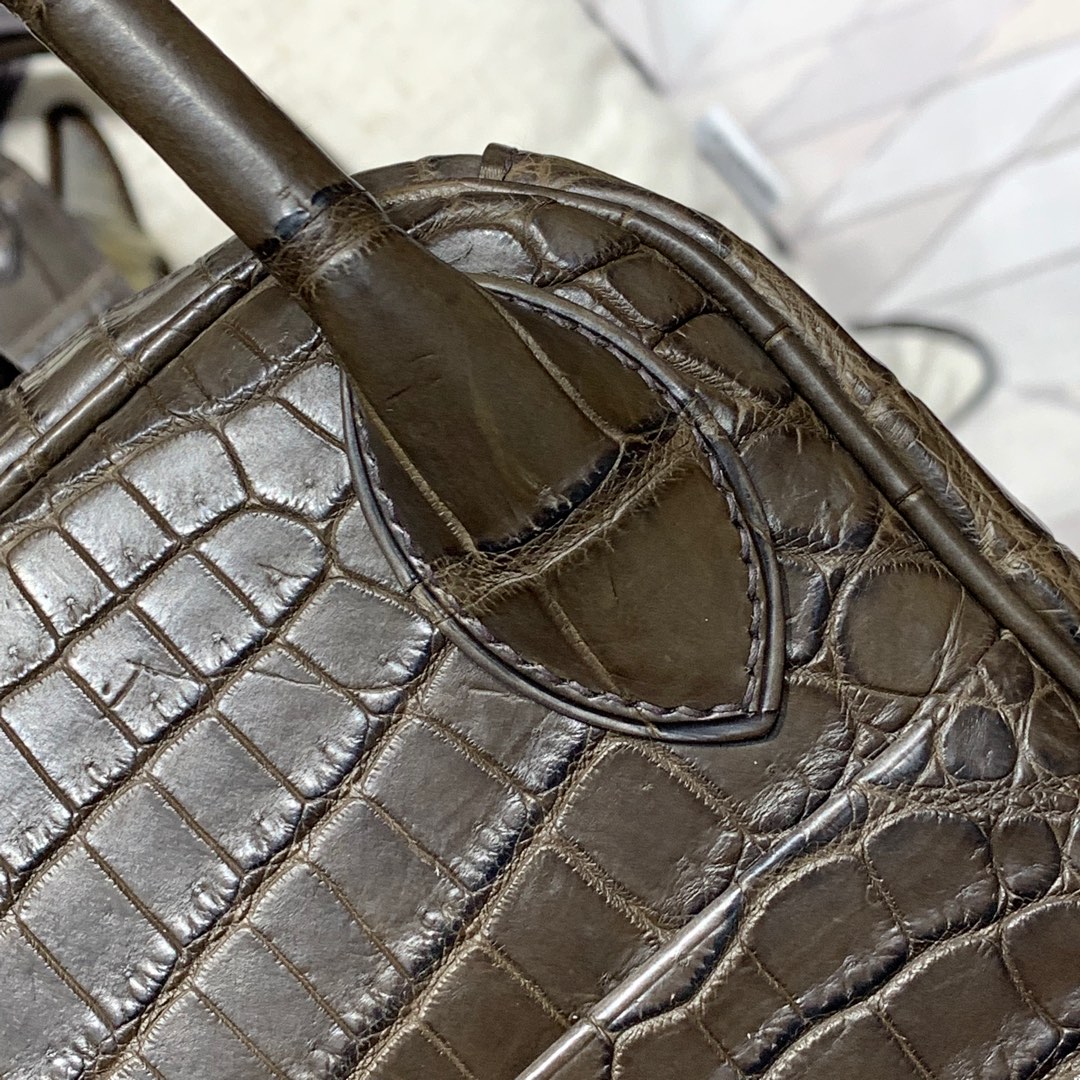 Hermes Lindy30CM 爱马仕深啡色雾面鳄鱼皮琳迪包单肩包 金扣