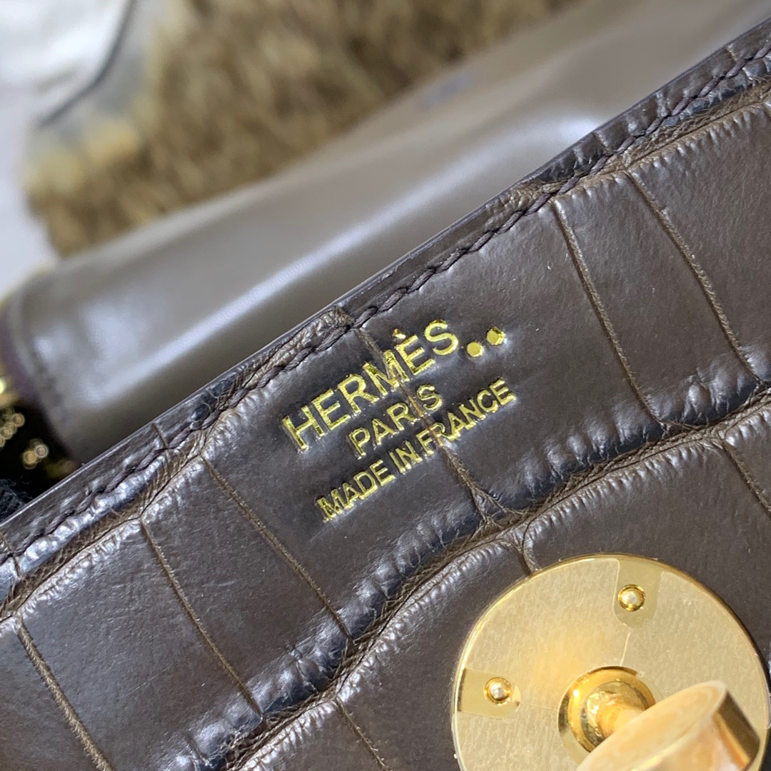 Hermes Lindy30CM 爱马仕深啡色雾面鳄鱼皮琳迪包单肩包 金扣