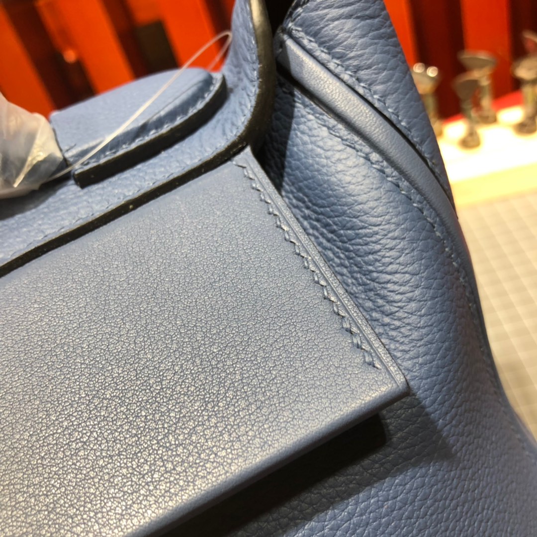 Hermes包包价格 爱马仕法国进口Togo牛皮Kelly24-24新款凯莉包 明蓝色 金扣