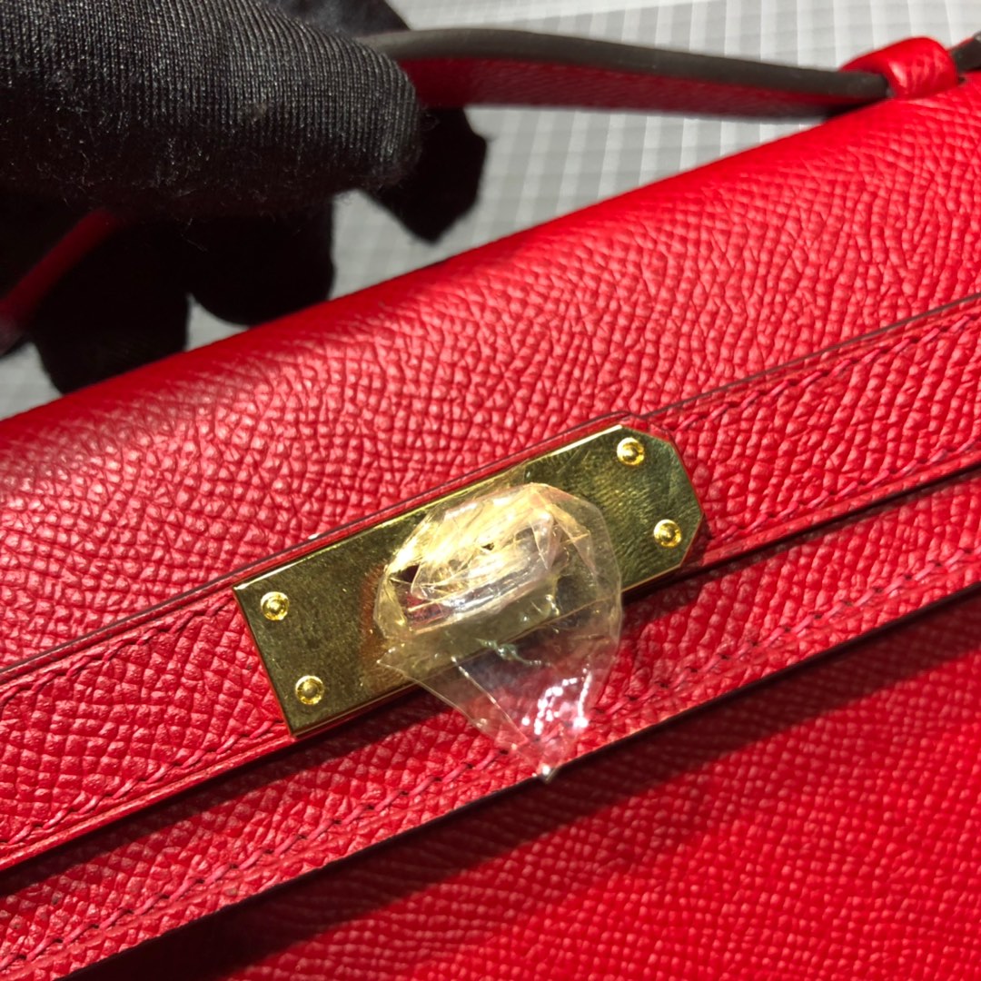 爱马仕钱包批发 Hermes Kelly Cut 大红色顶级掌纹牛皮手拿包晚宴包 金扣
