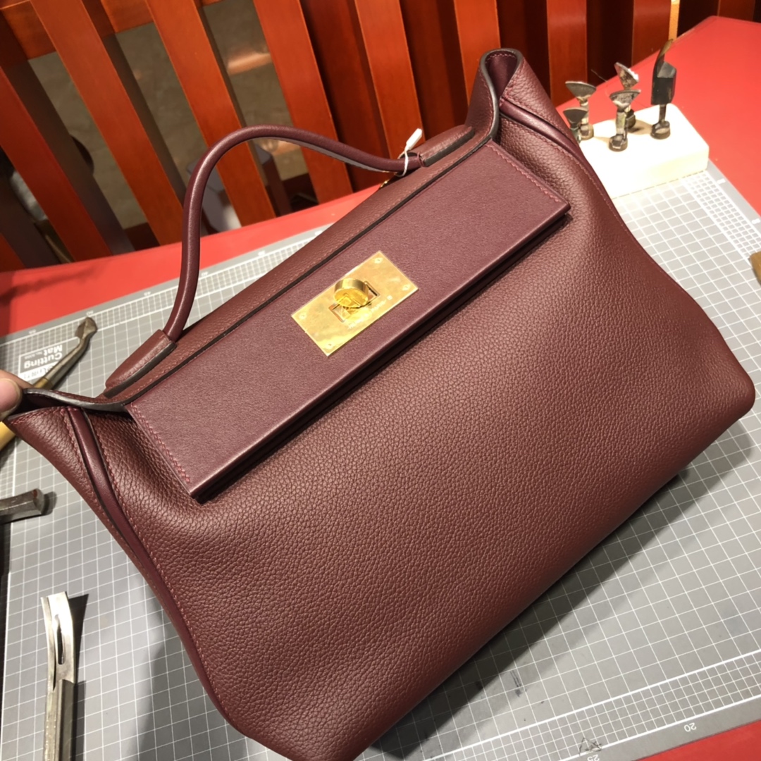 广州白云皮具城 Hermes爱马仕波尔多酒红法国小牛皮24-24Kelly凯莉包29CM 金扣