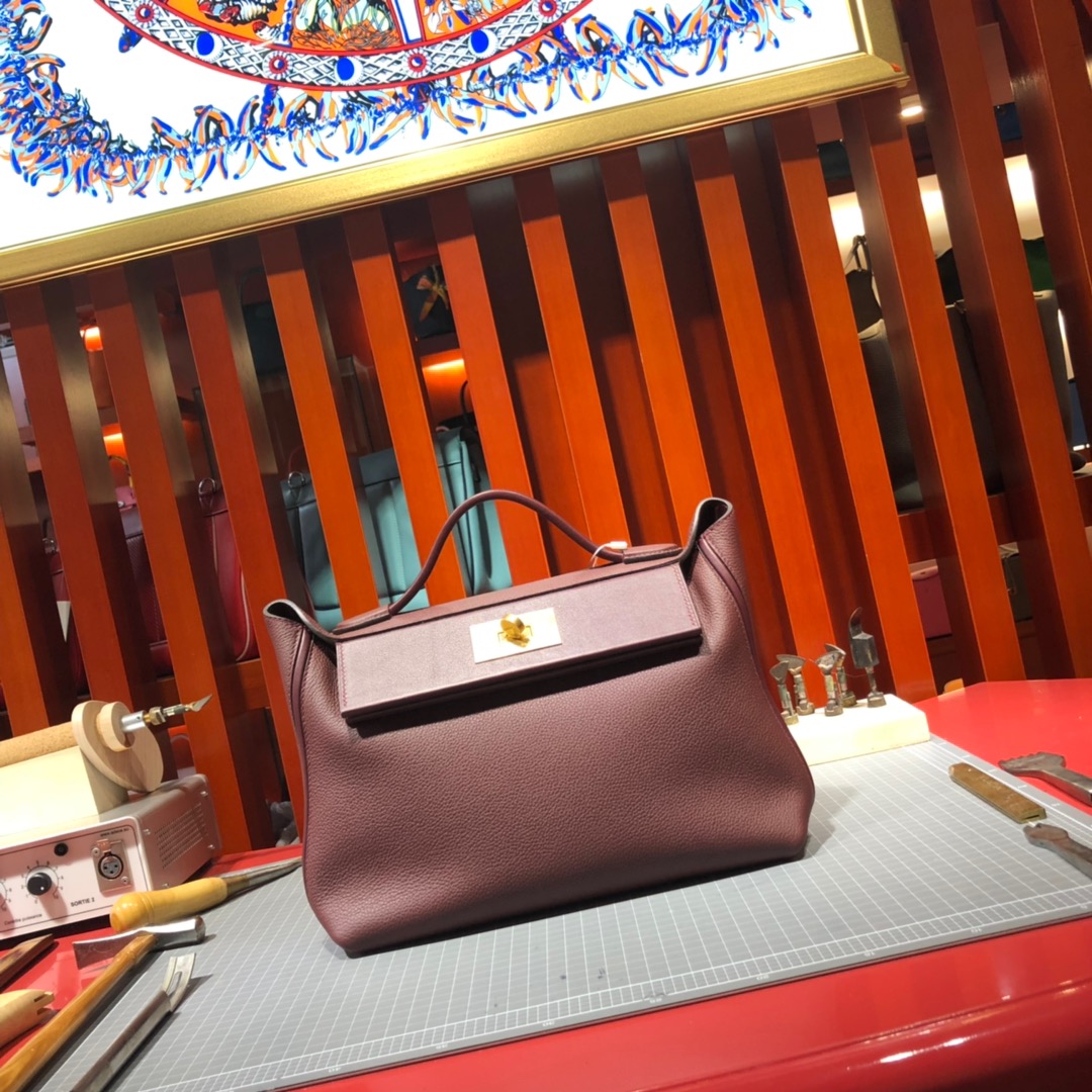 广州白云皮具城 Hermes爱马仕波尔多酒红法国小牛皮24-24Kelly凯莉包29CM 金扣