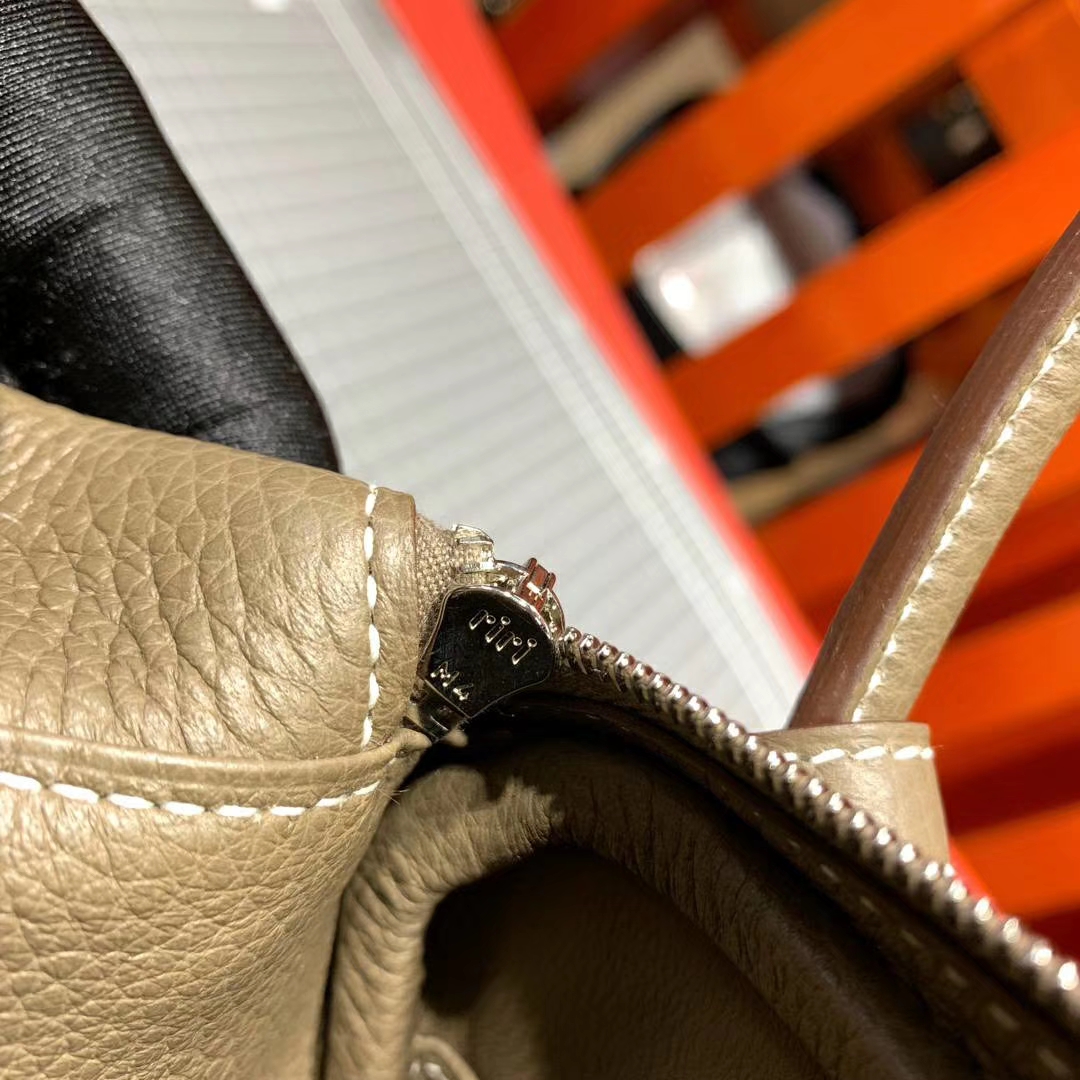 Hermes Lindy26CM 爱马仕18大象灰Clemence牛皮琳迪包 银扣