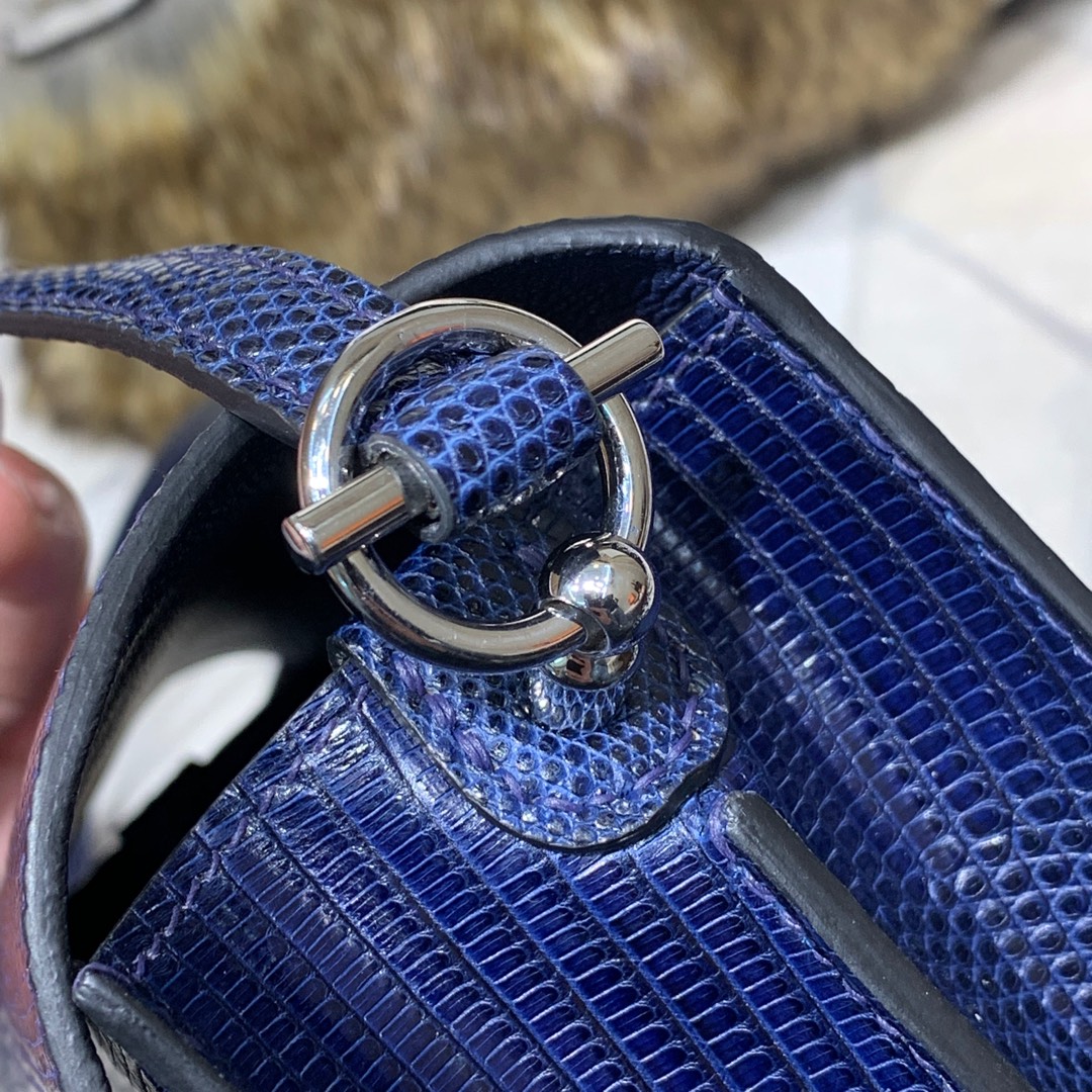爱马仕猪鼻子包 Hermes Roulis19CM 宝石蓝原厂蜥蜴皮单肩斜挎女包 银扣