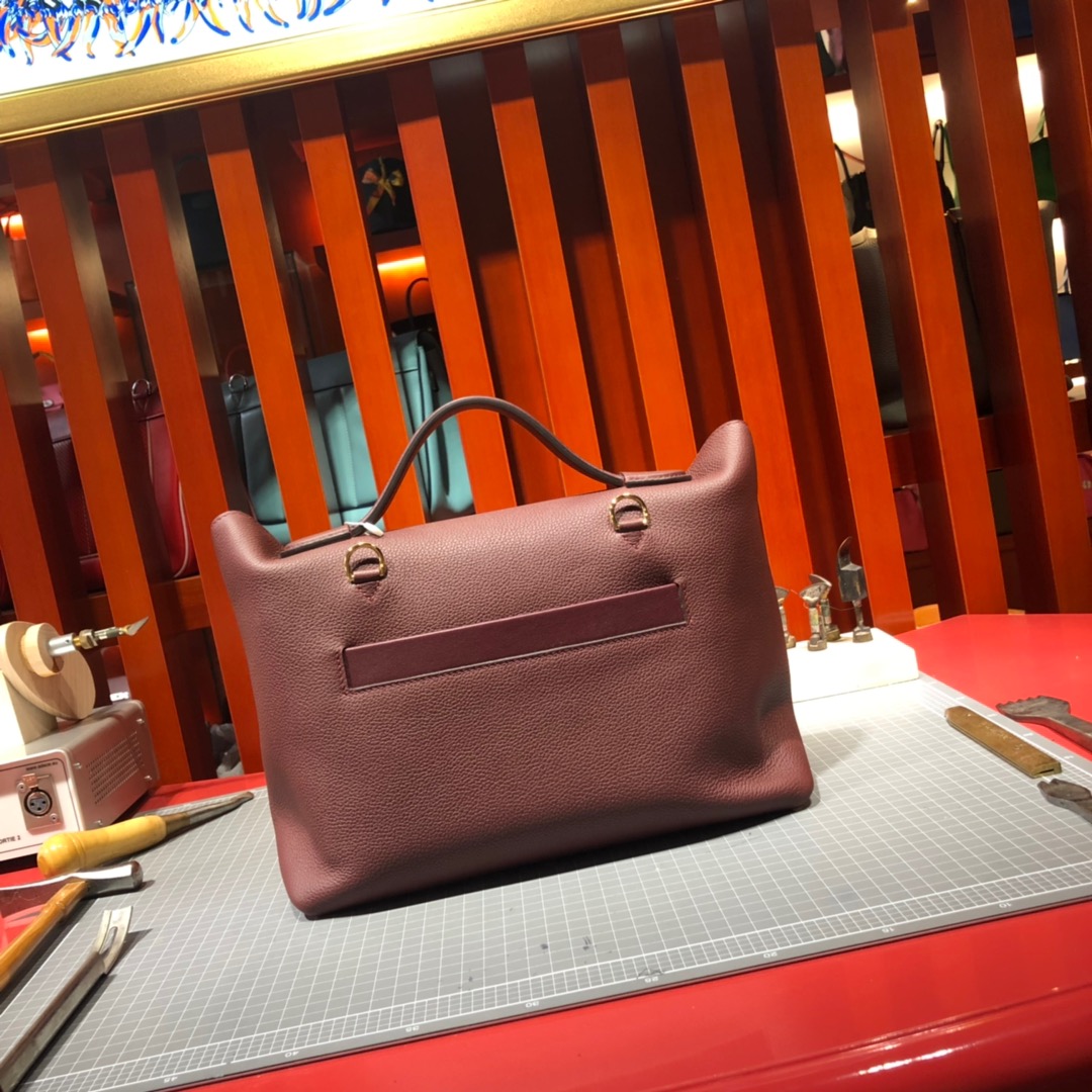 广州白云皮具城 Hermes爱马仕波尔多酒红法国小牛皮24-24Kelly凯莉包29CM 金扣