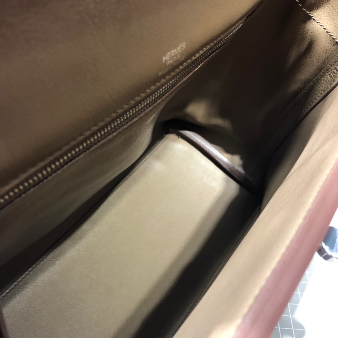 爱马仕包包官网 Hermes Kelly24-24 大象灰本线Togo小牛皮新款凯莉包29CM 金扣