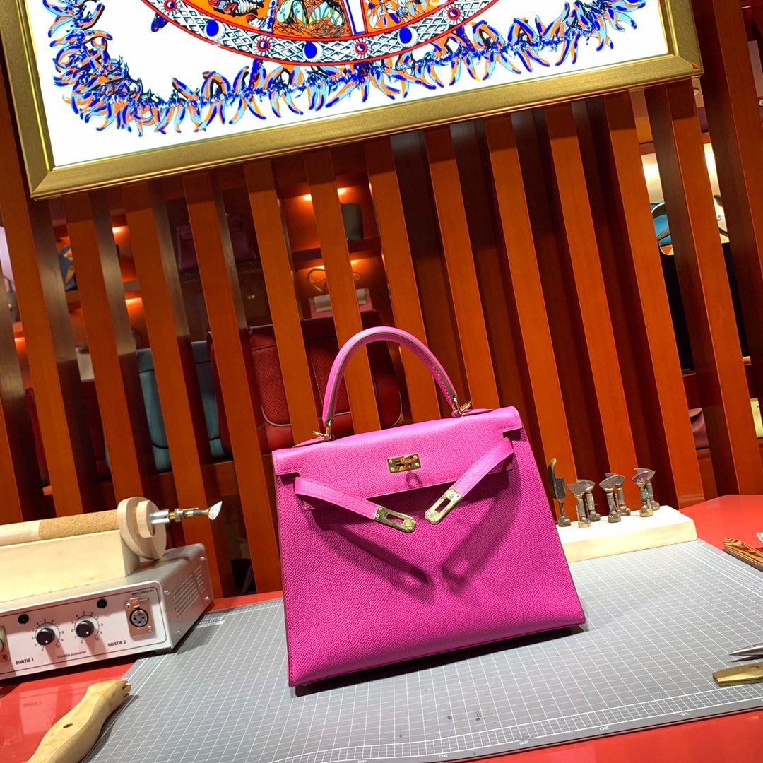 Hermes Kelly25CM 爱马仕玉兰粉进口Epsom牛皮经典款凯莉包 金扣