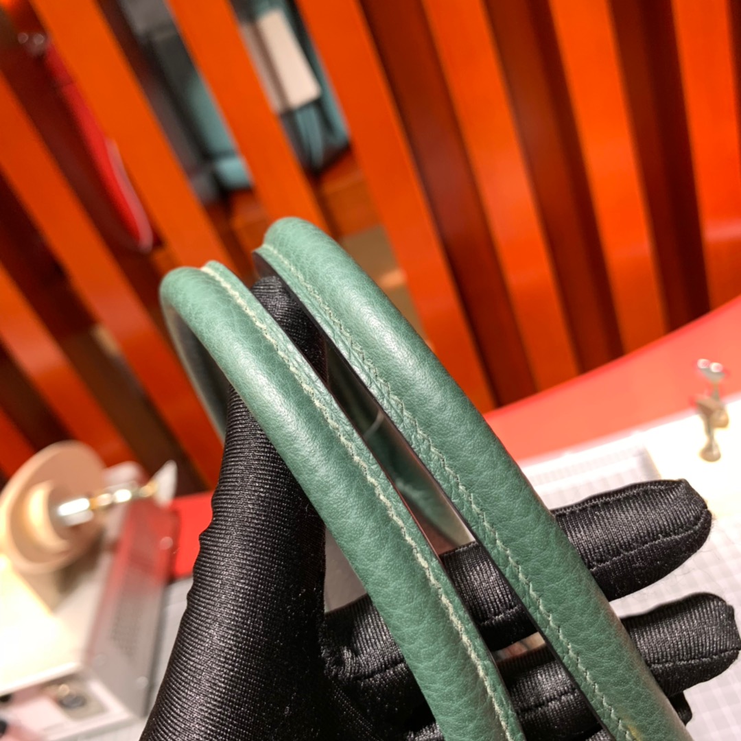 爱马仕拼色女包 Hermes Bolide31CM 黑色拼英国绿荔枝纹牛皮保龄球包
