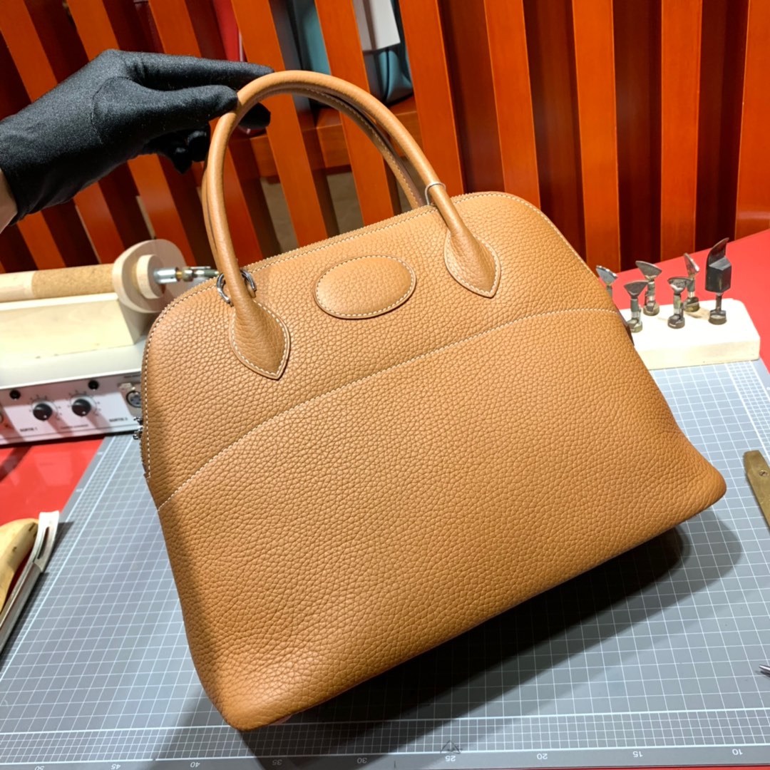 爱马仕牛皮女包 Hermes土黄色进口Togo牛皮保龄球包Bolide31CM 银扣