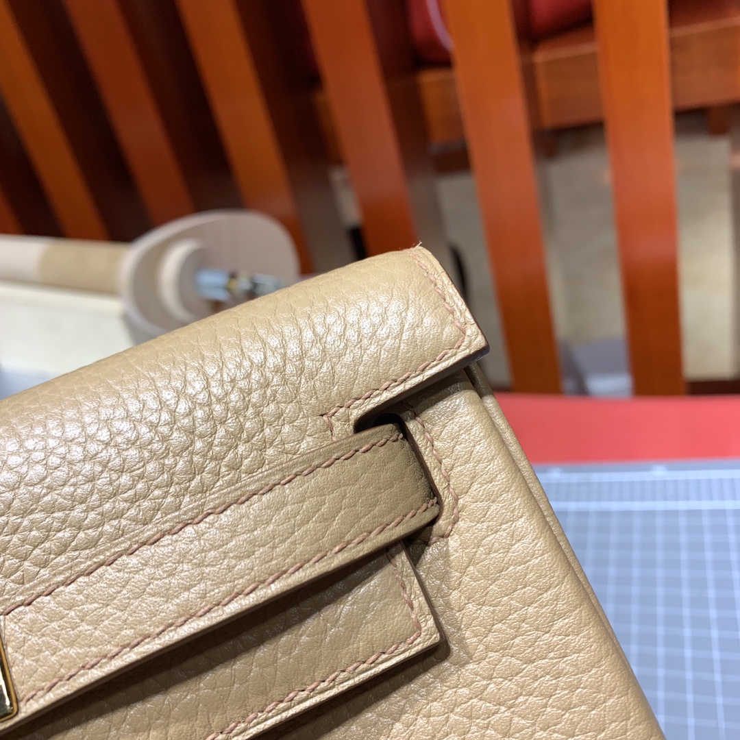爱马仕双肩包 Hermes Kelly ado双背带设计进口Togo牛皮双肩包背包20CM 杏色